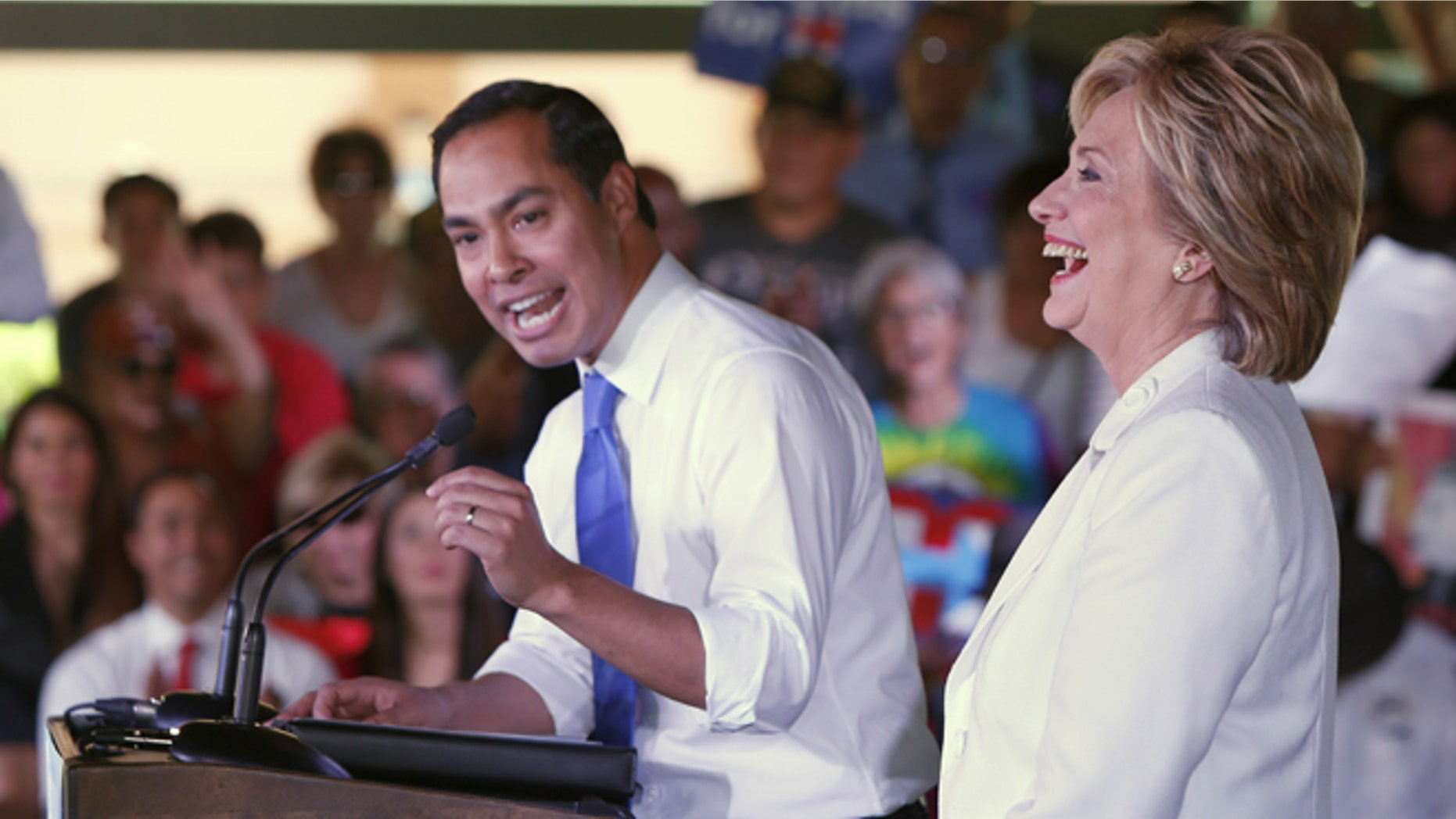 SAN ANTONIO, TX - OCTOBER 15: Secretary of Housing and Urban Development Secretary Julian Castro introduces Democratic U.S. presidential hopeful Hillary Clinton at a "Latinos for Hillary" grassroots event October 15, 2015 in San Antonio, Texas. The event was part of the campaign's ongoing effort to build an organization outside of the four early states and work hard for every vote. (Photo by Erich Schlegel/Getty Images)