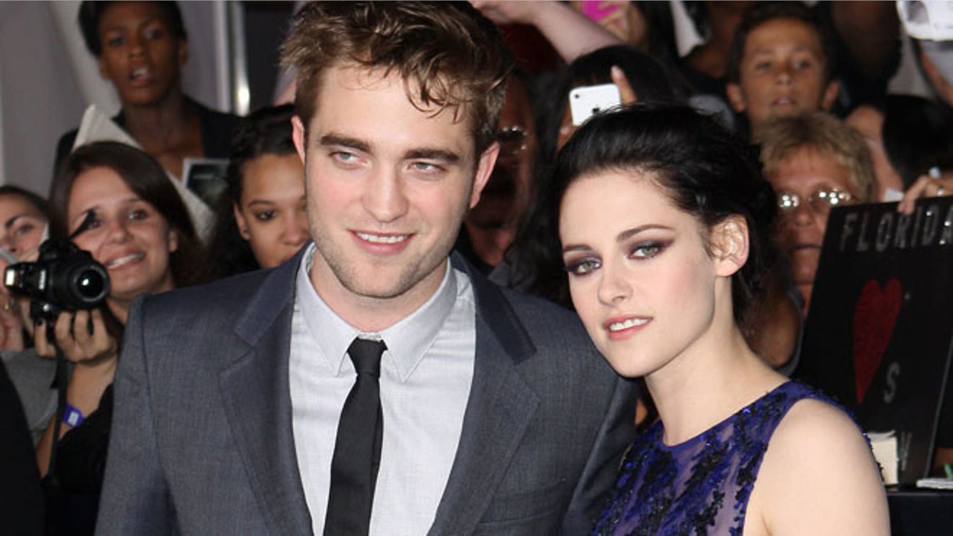 Robert Pattinson and Kristen Stewart
