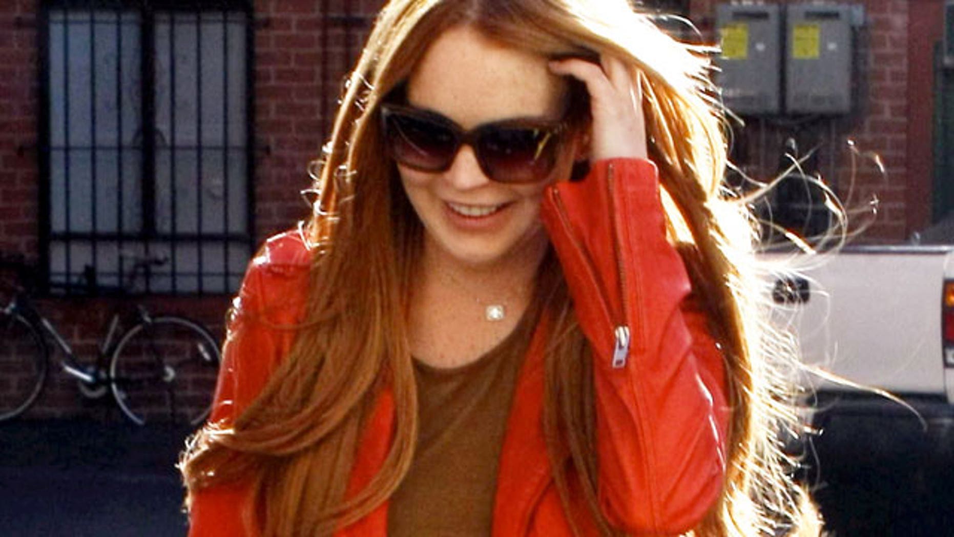 Lindsay Lohan Back To Red Rihanna Ditches Blonde Hair Which
