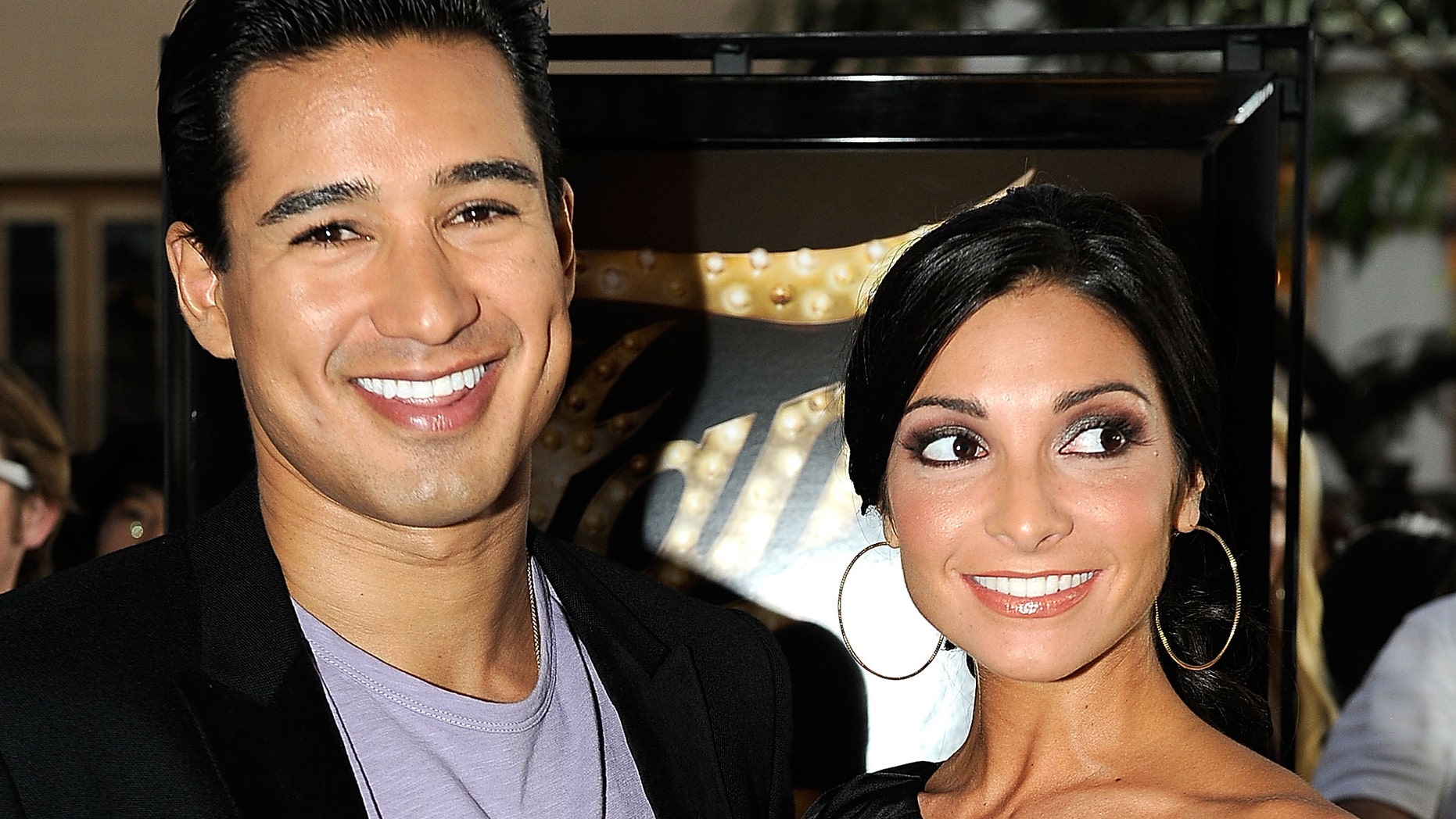 LOS ANGELES, CA - SEPTEMBER 23: Actor Mario Lopez and Courtney Mazza arrive at the premiere of MGM Pictures' "Fame" at the Pacific Grove Theaters on September 23, 2009 in Los Angeles, California. (Photo by Alberto E. Rodriguez/Getty Images)