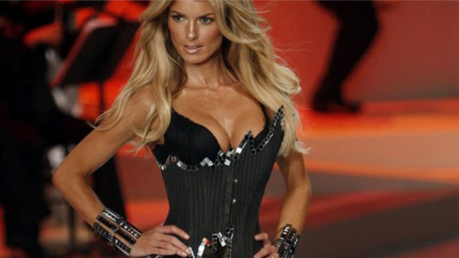 Marisa Miller works the catwalk in 2008.