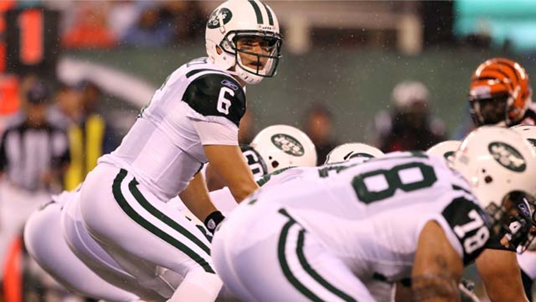 EAST RUTHERFORD, NJ - AUGUST 21: Mark Sanchez #6 of the New York Jets in action against the Cincinnati Bengals during their pre season game on August 21, 2011 at the New Meadowlands Stadium in East Rutherford, New Jersey. (Photo by Al Bello/Getty Images)