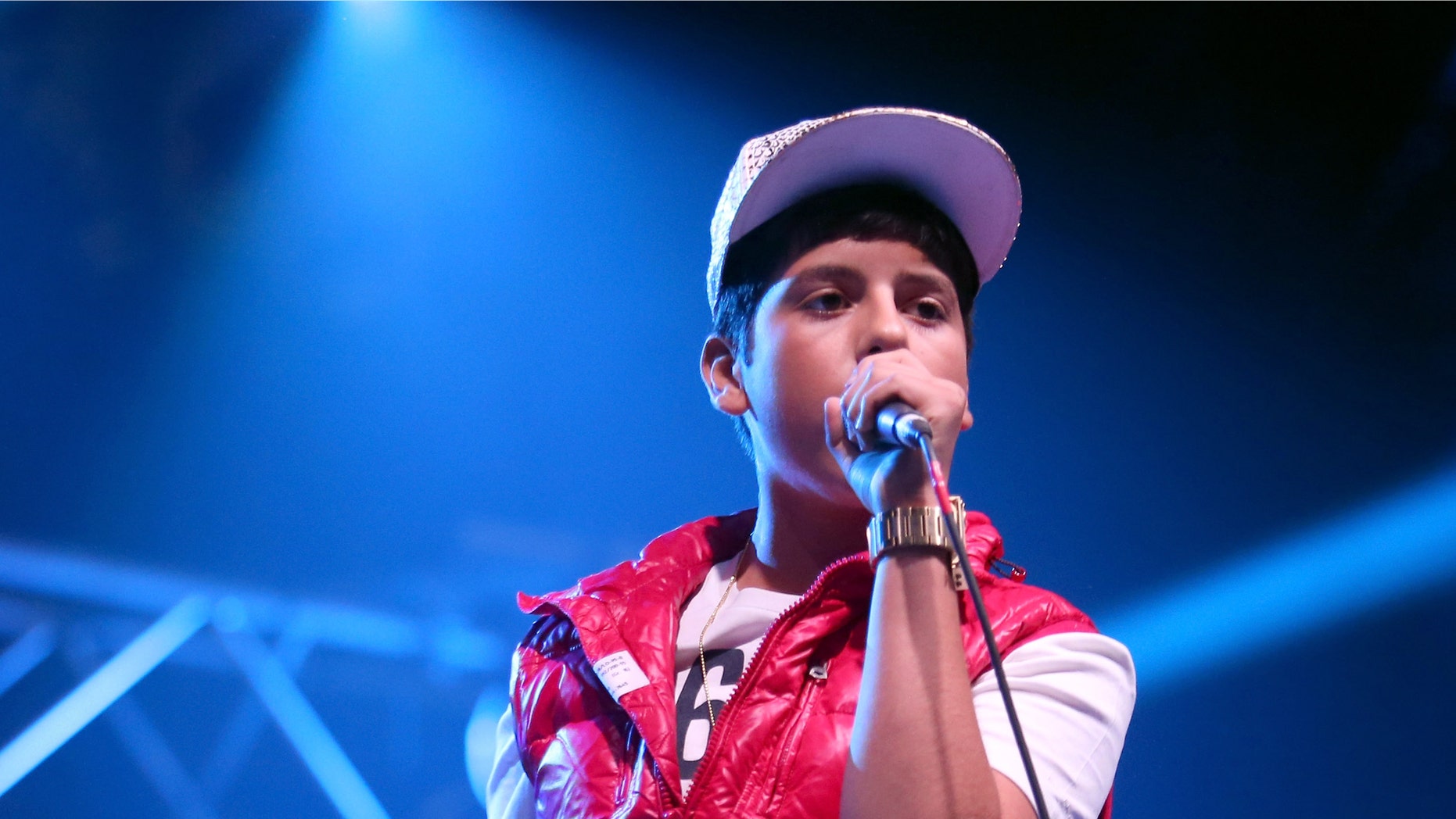 LOS ANGELES, CA - AUGUST 25: Singer Matt Hunter performs onstage during Univision Radio?s H2O Music Festival sponsored by MiO at Los Angeles State Historic Park on August 25, 2012 in Los Angeles, California. (Photo by Christopher Polk/Getty Images for MiO)