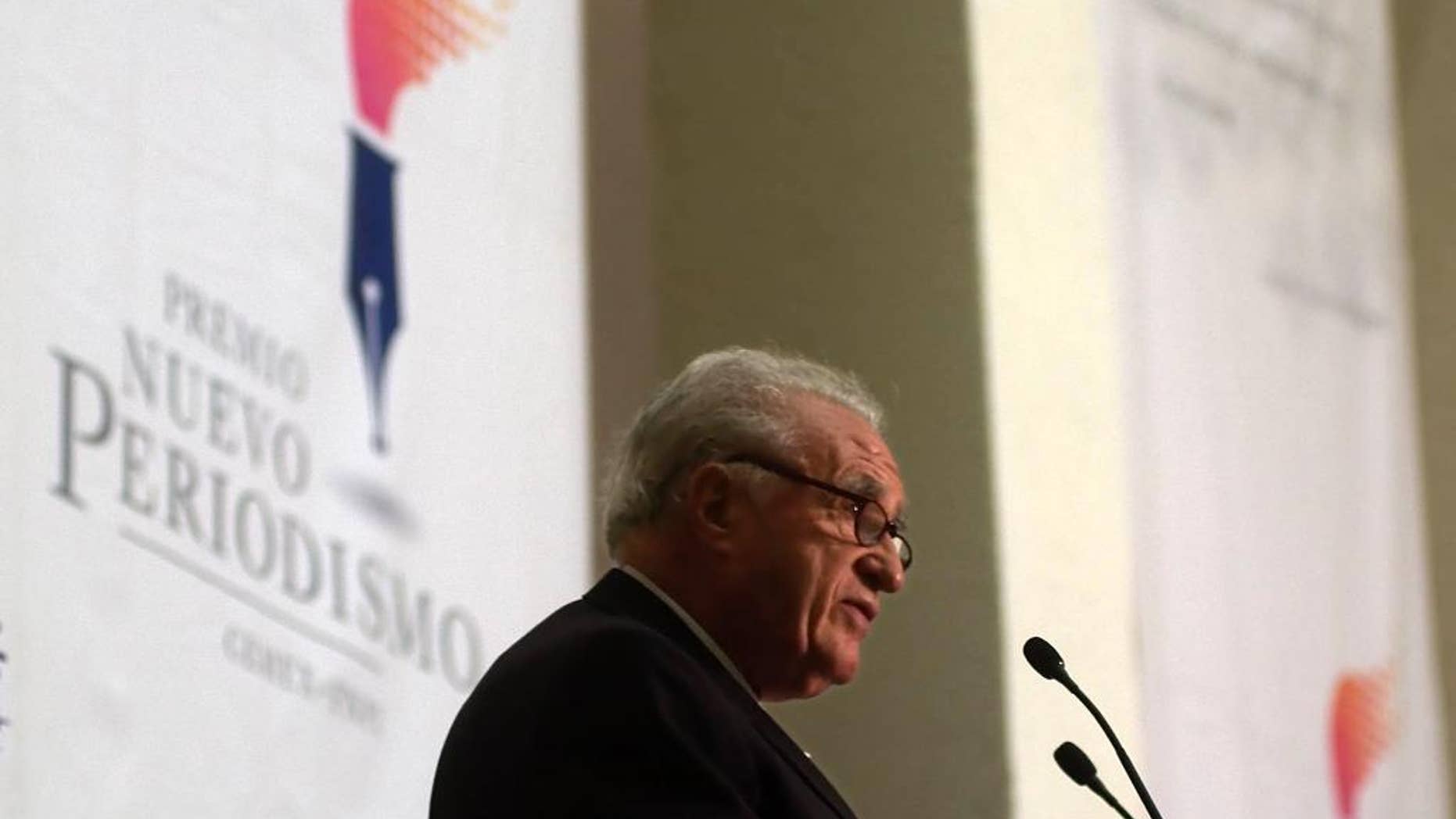FILE - In this April 3, 2002 file photo, Mexican journalist Julio Scherer Garcia speaks after being awarded the New Journalism Award in Monterrey, Mexico. The newsmagazine Proceso is reporting the death of its founder, Julio Scherer Garcia, one of the most influential Mexican journalists of the past half century. Proceso says Scherer died Wednesday, Jan. 7, 2015, of septic shock following a long illness. He was 88. (AP Photo/Gregory Bull, File)