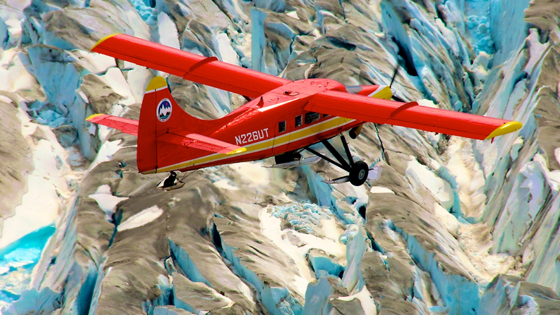 NASA's DHC-3 Otter plane flies in Operation IceBridge-Alaska surveys of mountain glaciers.