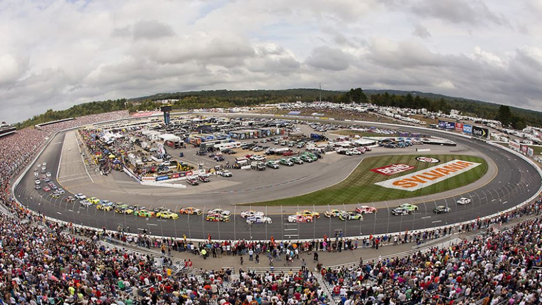 LOUDON, NH - SEPTEMBER 21: The start of the NASCAR Sylvania 300 at the New Hampshire Motor Speedway on Sunday, September 21, 2014. (Photo by Matthew J. Lee/The Boston Globe via Getty Images)
