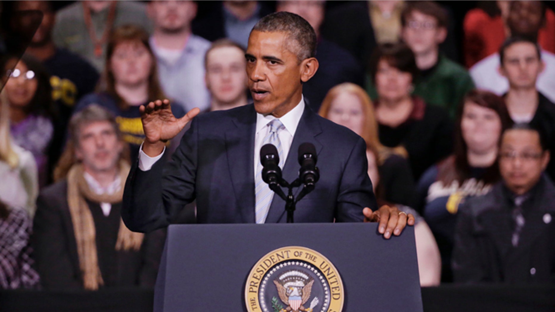 President Barack Obama speaks at Pellissippi State Community College Friday, Jan. 9, 2015, in Knoxville, Tenn. Obama is promoting a plan to make publicly funded community college available to all students. (AP Photo/Mark Humphrey)