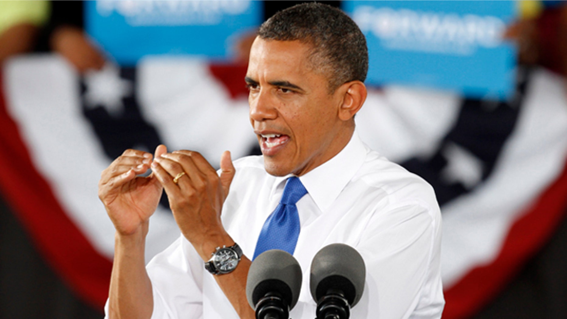 El presidente Barack Obama habla en un mitin en Virginia Beach, Virginia, el jueves 27 de septiembre de 2012. (Foto AP/Steve Helber)