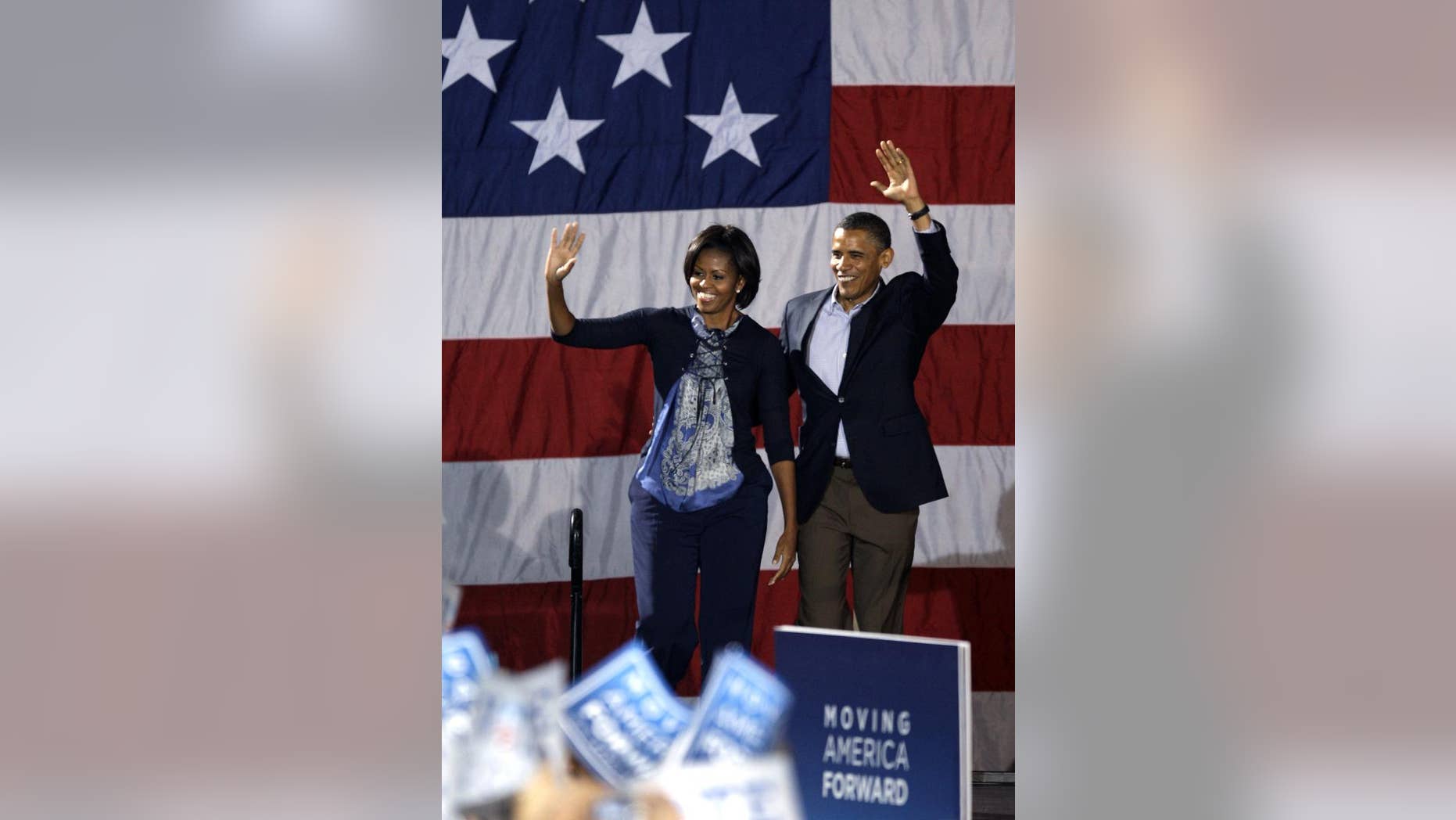 The President and First Lady in Ohio, October 10, 2010/AP