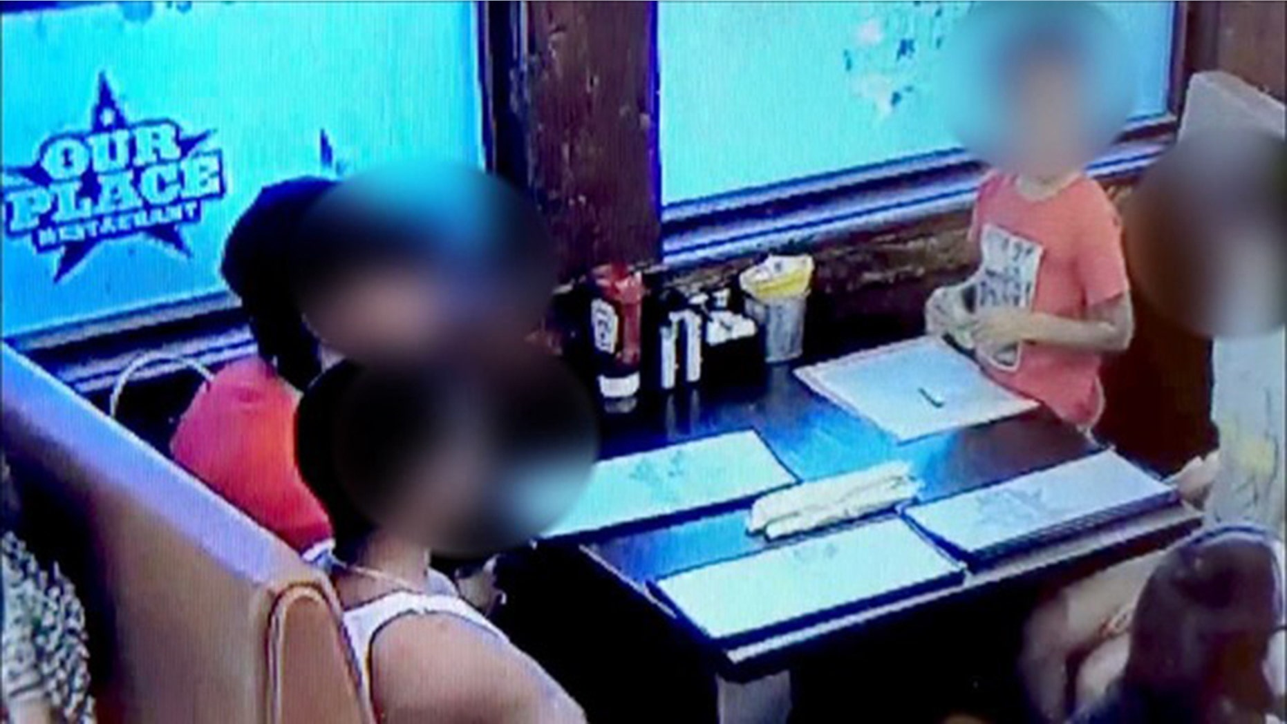A restaurant in Texas caught a little girl stealing a waitress's tip.