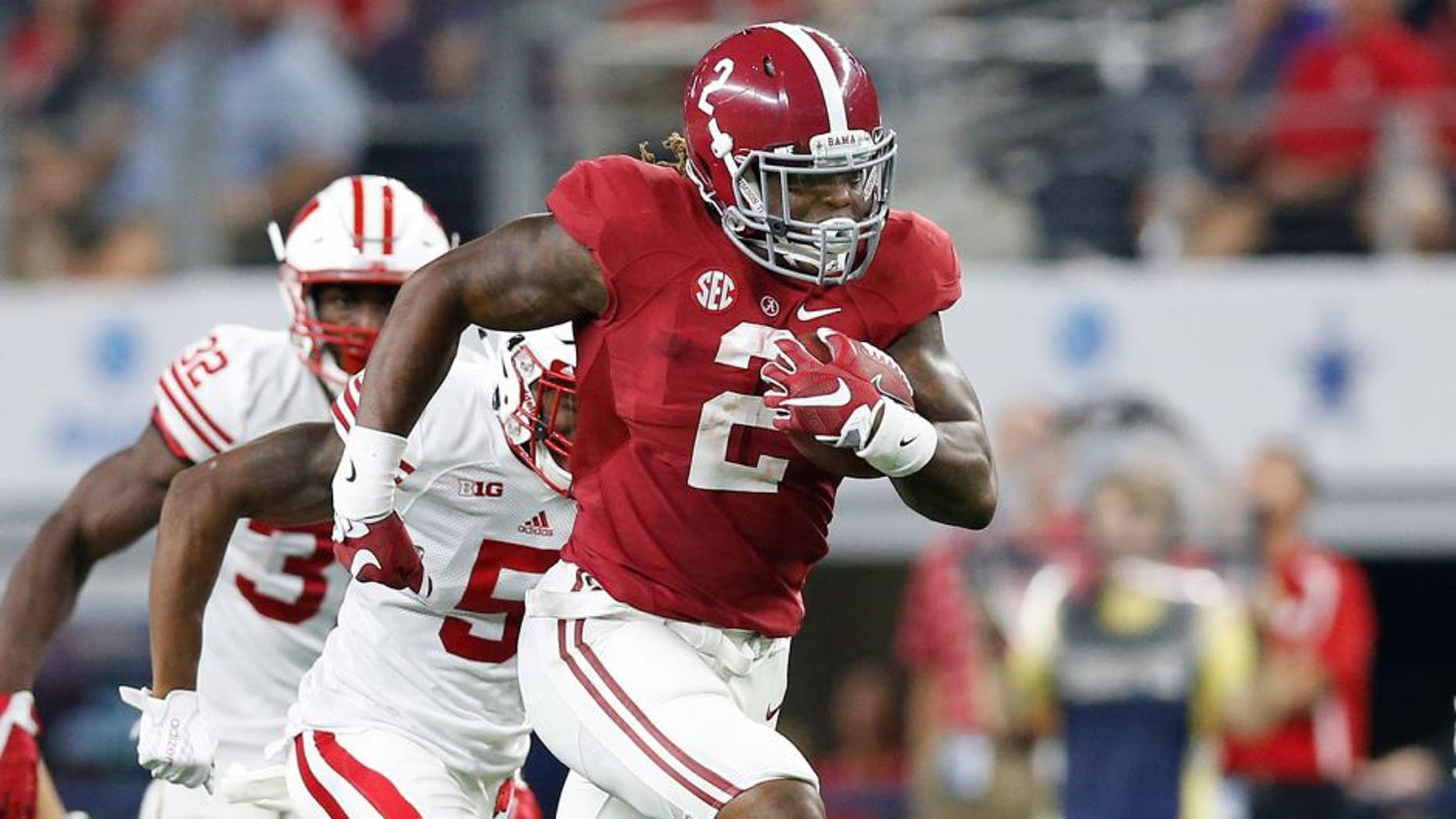 Sep 5, 2015; Arlington, TX, USA; Alabama Crimson Tide running back Derrick Henry (2) runs with the ball for a third quarter touchdown against the Wisconsin Badgers at AT&T Stadium. Mandatory Credit: Matthew Emmons-USA TODAY Sports