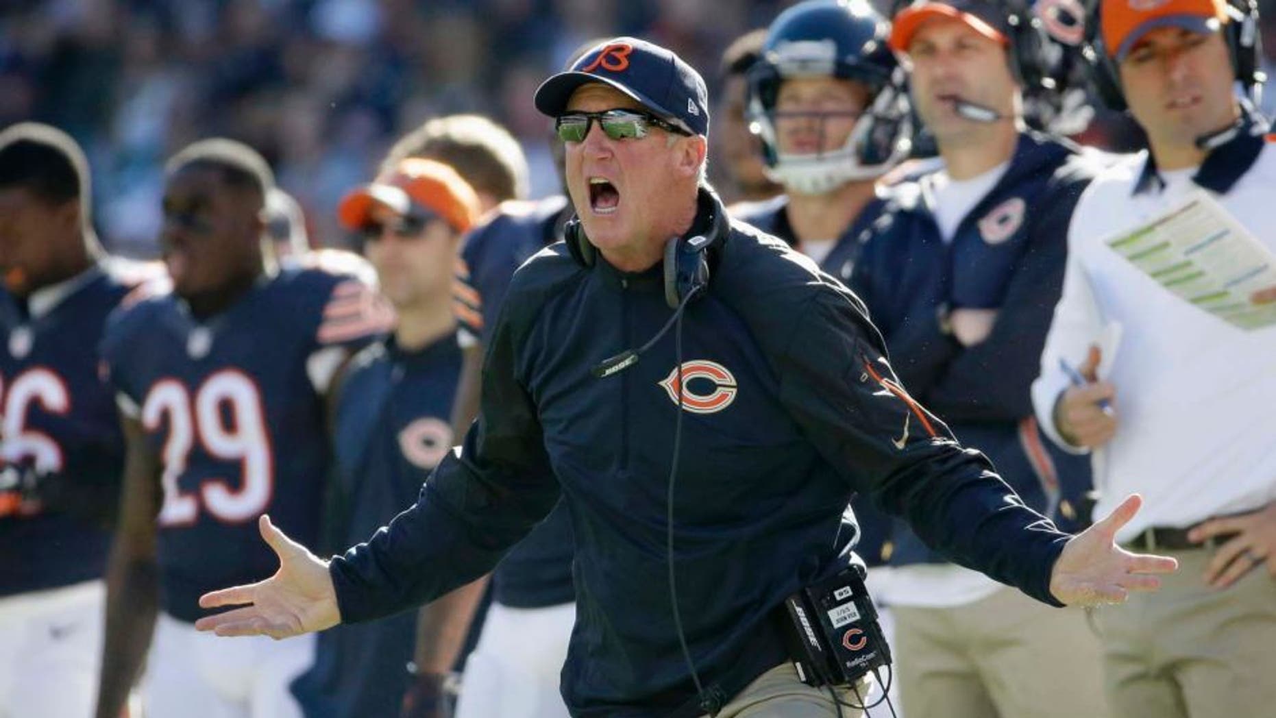 Chicago Bears head coach John Fox yells from the sideline during the first half of an NFL football game against the Minnesota Vikings on Sunday, Nov. 1, 2015, in Chicago.