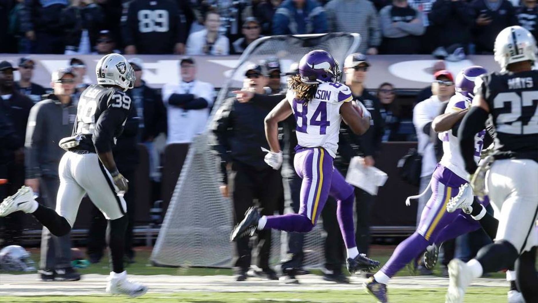 Minnesota Vikings wide receiver Cordarrelle Patterson returns a kickoff for a touchdown against the Oakland Raiders during the first half in Oakland, Calif., on Sunday, Nov. 15, 2015.