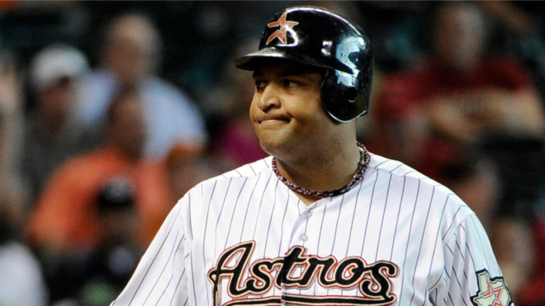 Houston Astros' Carlos Lee will not be traded to the Dodgers.