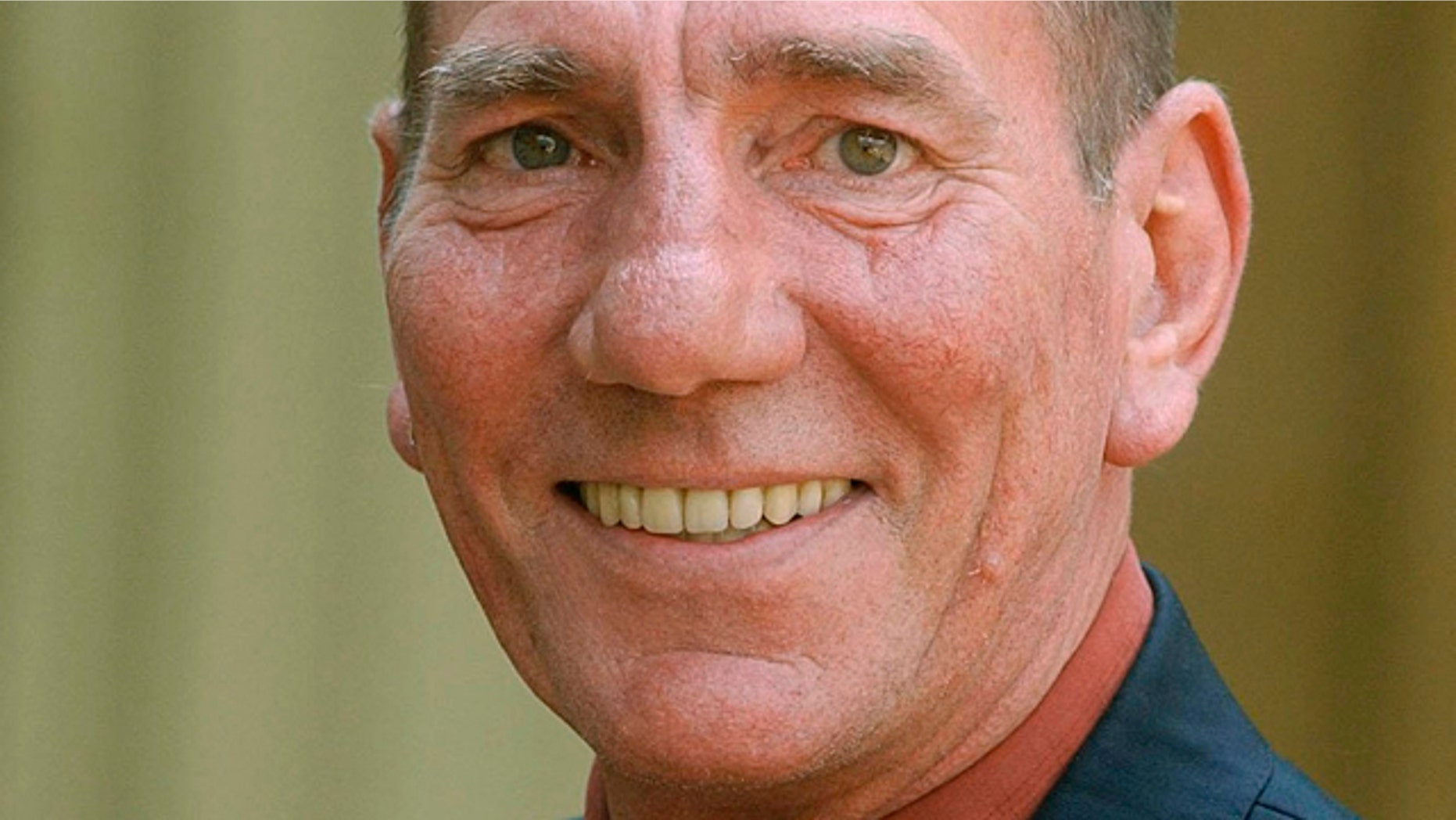 Pete Postlethwaite, who was nominated for an Oscar for his role in 'In the Name of the Father,' has died at age 64.