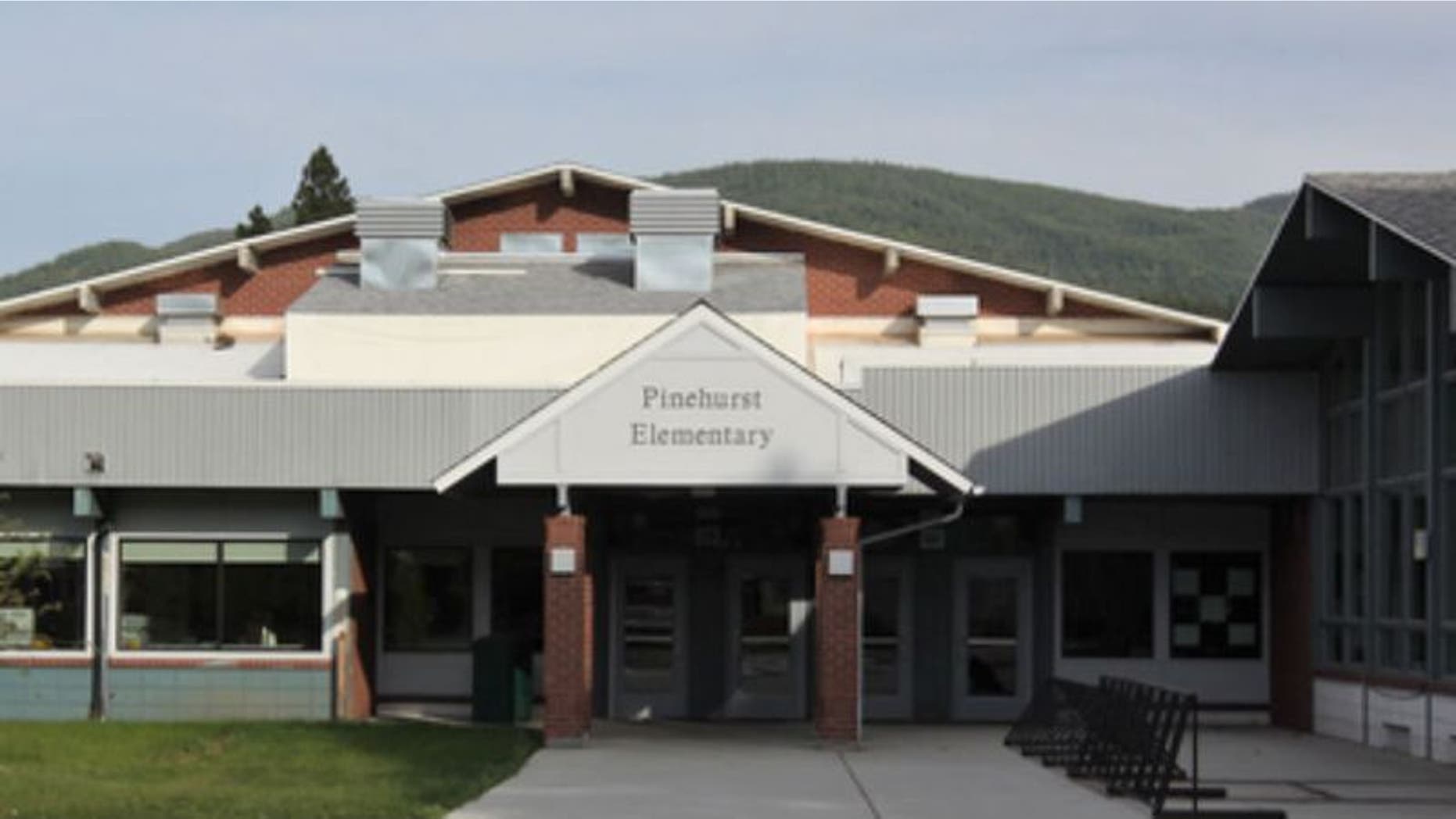Superintendent Woody Woodford told Fox News 170 out of the school’s 442 student body were out sick.