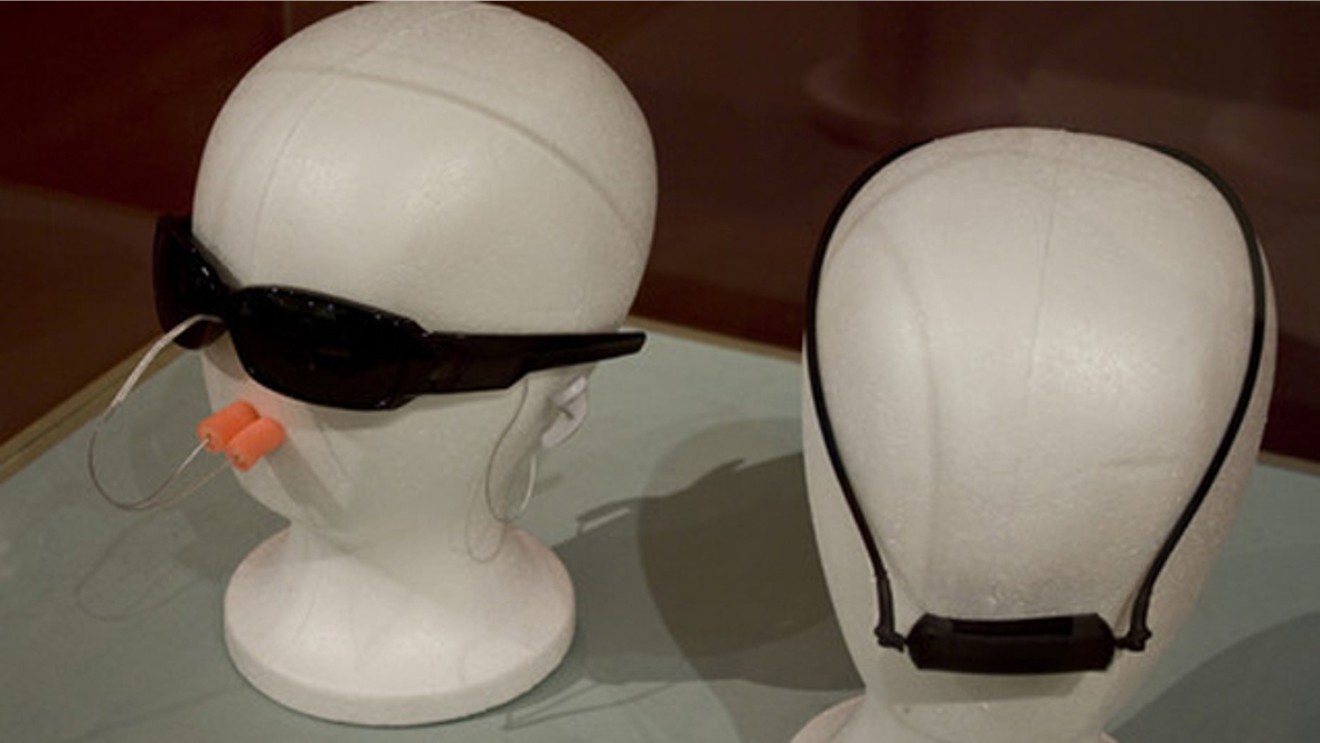 David Cohen's invention, a gizmo that helps lessen fears of speaking in public the easiest way possible -- by completely disguising the fact that you're speaking in public.