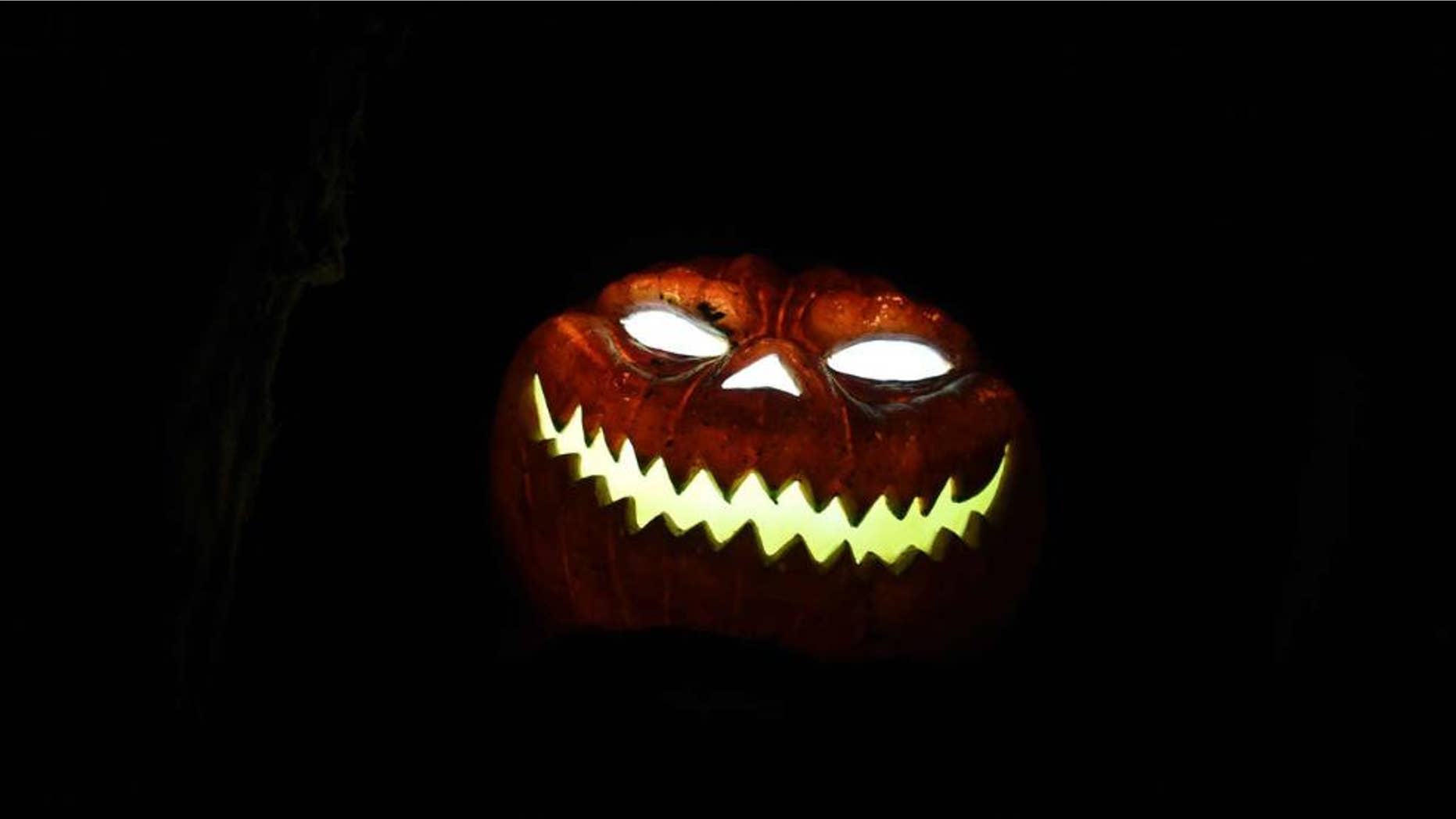 Tips for a safe and happy Halloween. (Carmen Jaspersen/AP Images)