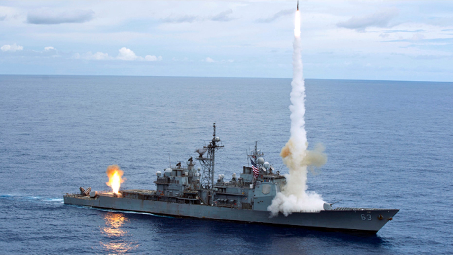 The Ticonderoga-class guided-missile cruiser USS Cowpens (CG 63).