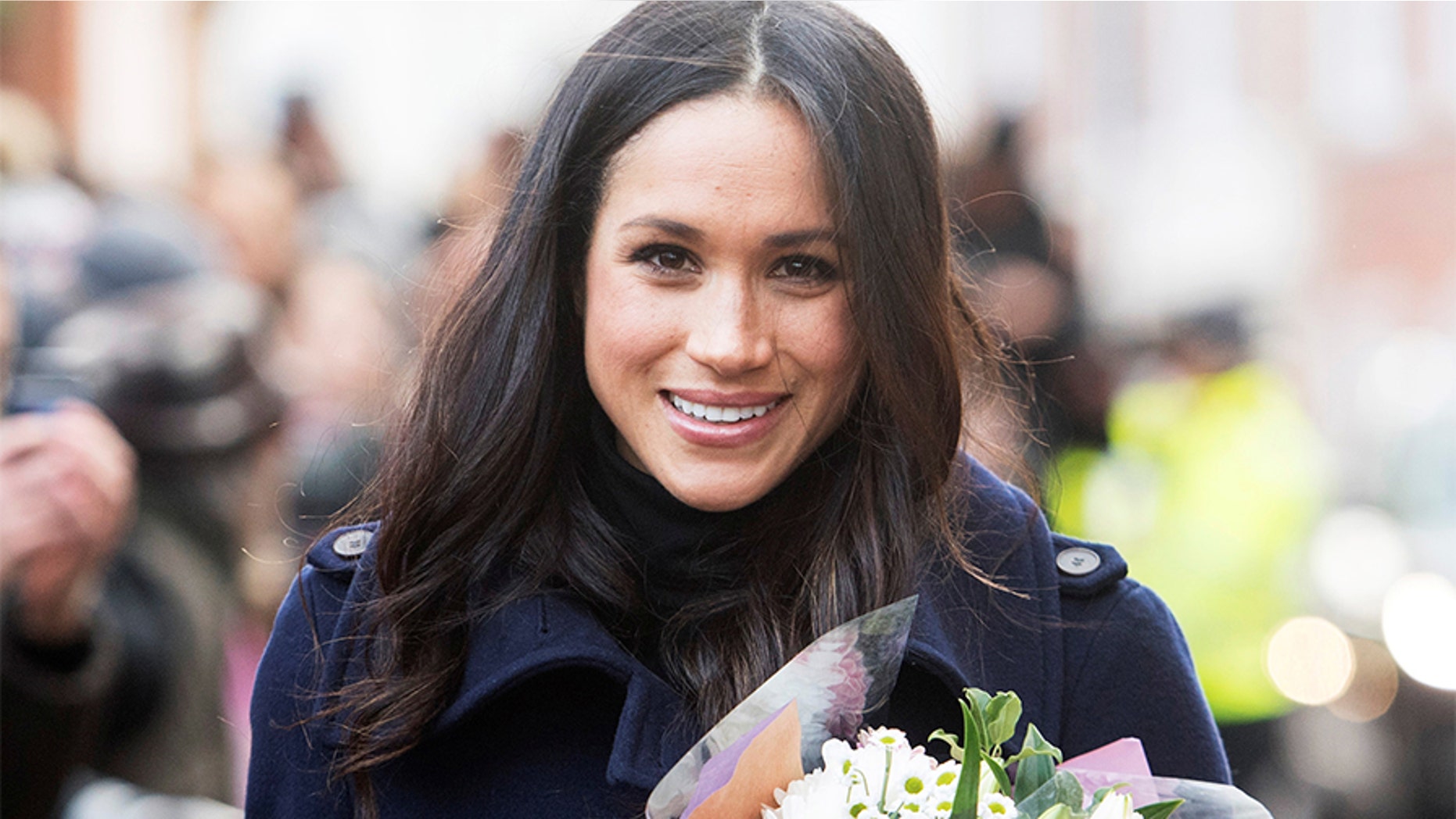 Before she found fame on "Suits," the future princess once mulled over chip choices in the snack aisle.