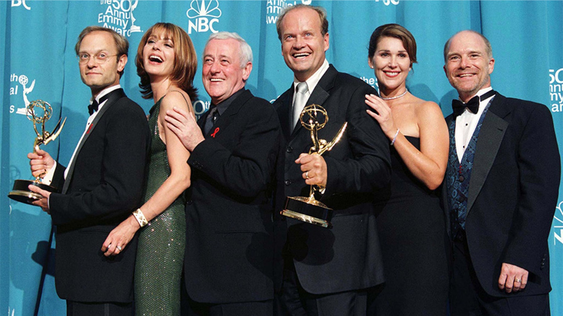 John Mahoney's former "Frasier"co-star remembers the actor following his recent death.