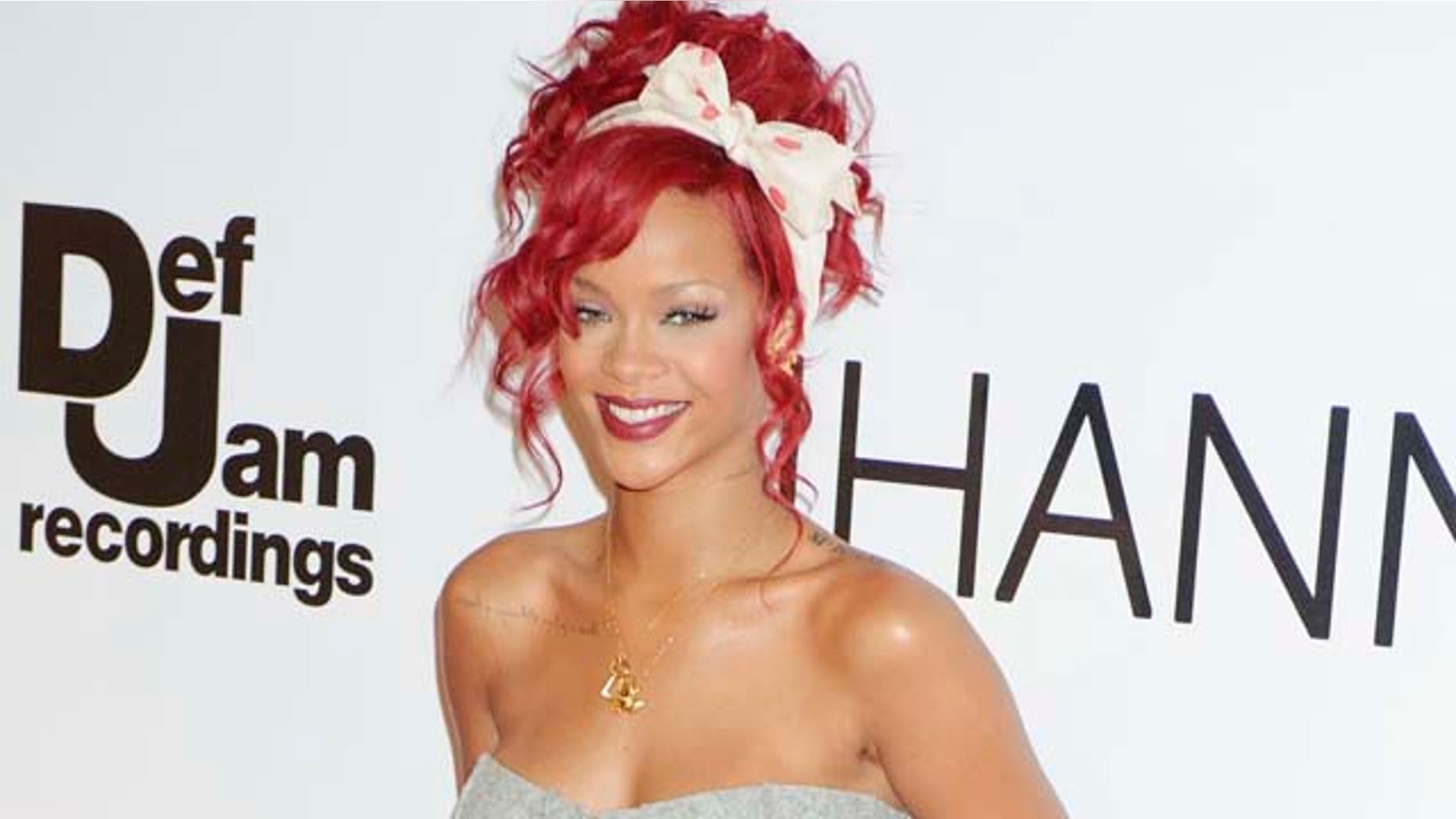 Rihanna turns on the Westfield Christmas lights. November 4, 2010. X17online.com