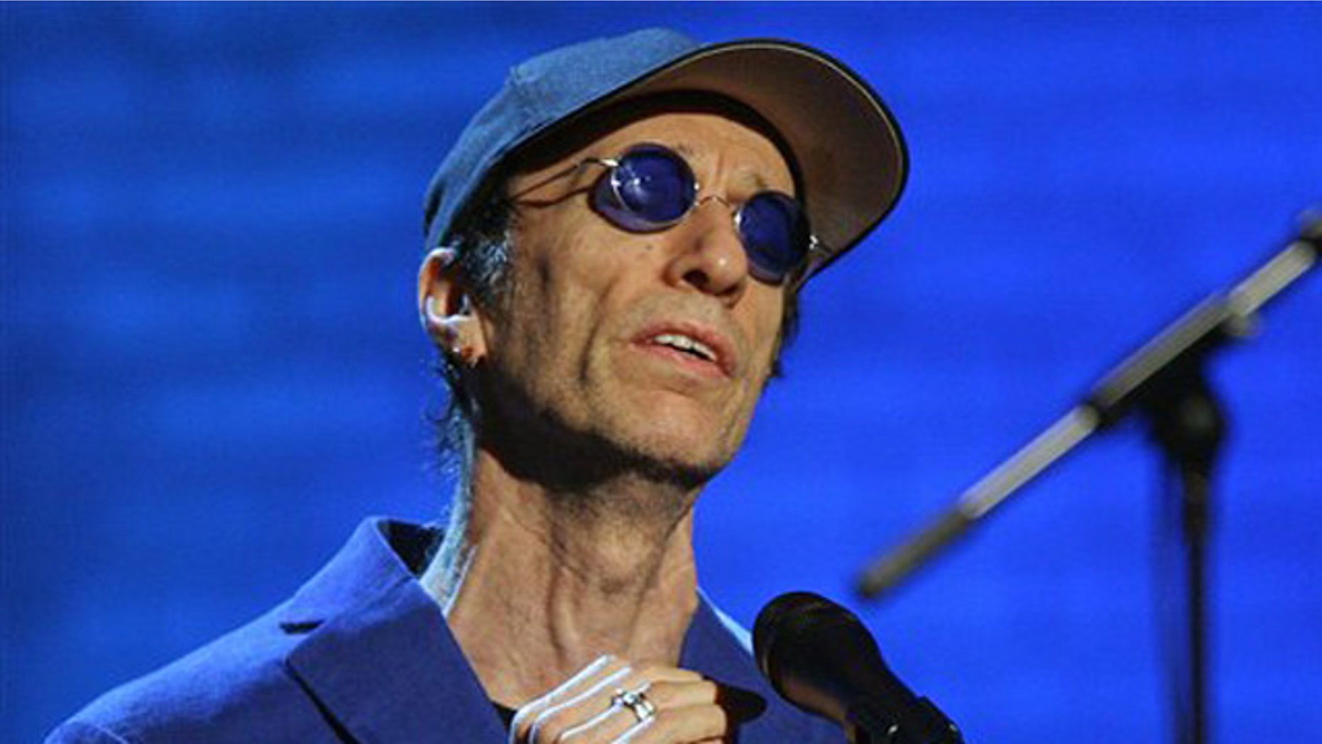 Dec. 14, 2006: In this file photo, Robin Gibb performs during the "Jose Carreras Gala" rehearsal in Leipzig, eastern Germany.