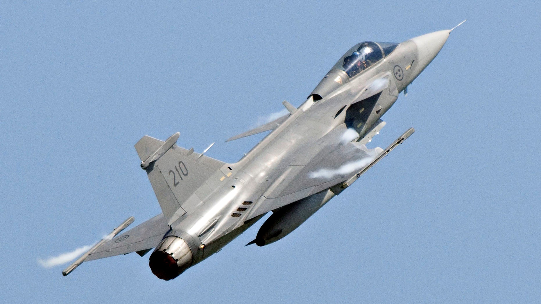 A Saab JAS 39C Gripen jet performs during an aerial show in Eslov, Sweden, in this file photo.