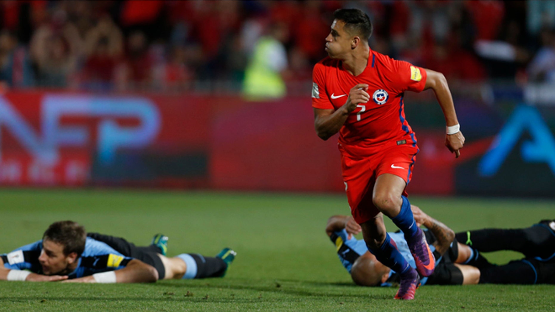 Chile's Alexis Sanchez in Santiago, Chile, Tuesday, Nov. 15, 2016.