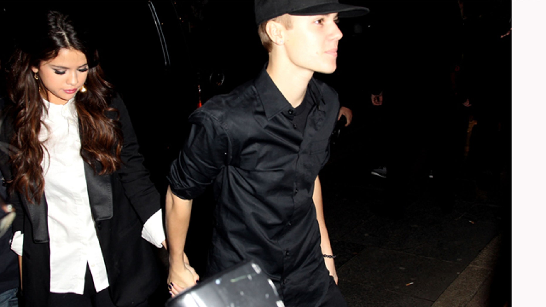Nov. 5, 2011: MTV Europe Music Awards Hostess Selena Gomez and singer Justin Bieber arrive to attend the MTV Voices Dinner during the MTV Europe Music Awards 2011 at the Merchant Hotel in Belfast, Northern Ireland.