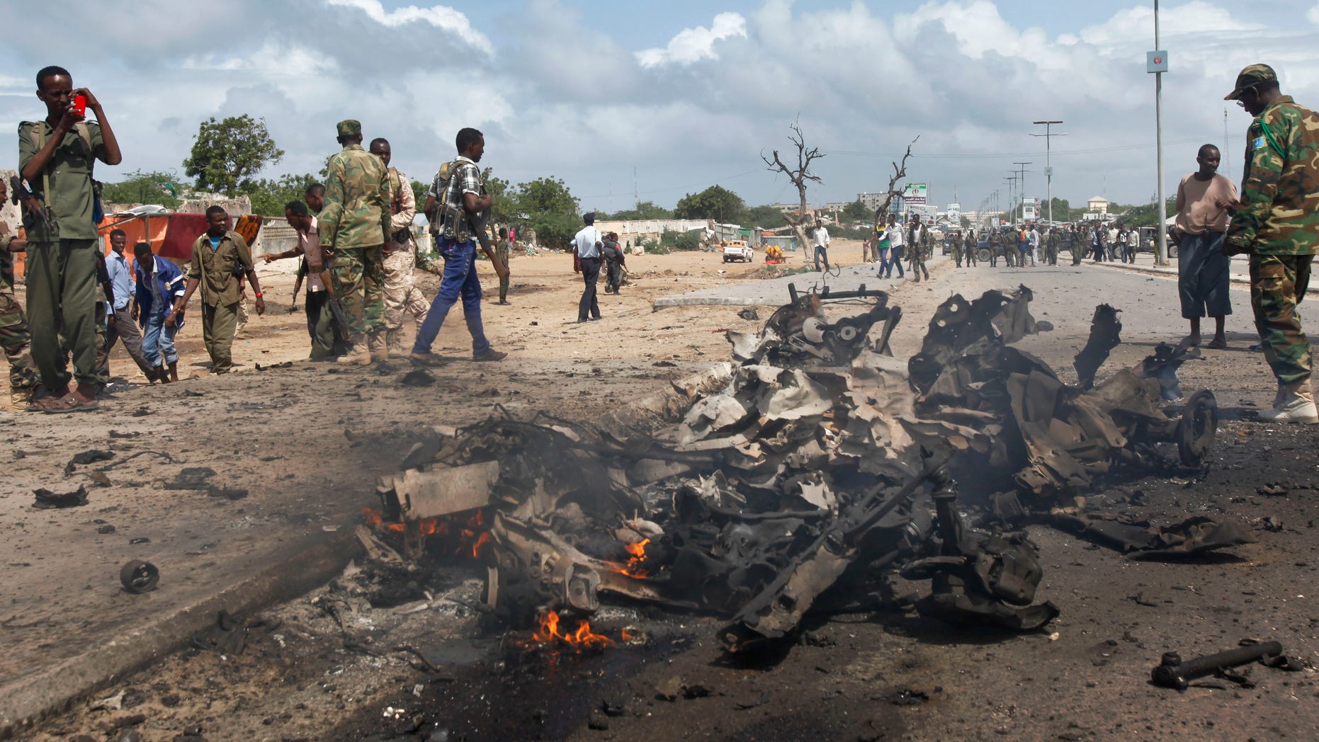 Islamic Militant Gunmen Storm Somalian Army Base With Bombs, 30 Dead ...