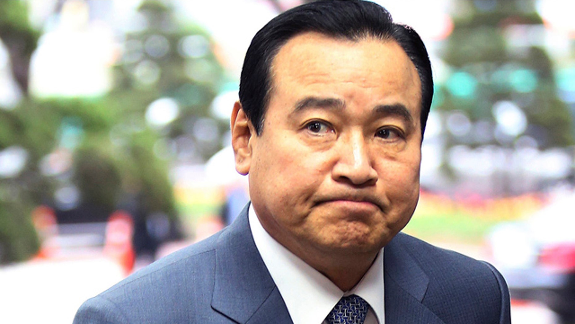 April 20, 2015: South Korean Prime Minister Lee Wan Koo arrives at the government complex in Seoul. Lee has offered to resign amid a bribery scandal about two months after he took up the country's No. 2 post. (Chun Soo-young/Yonhap via AP)