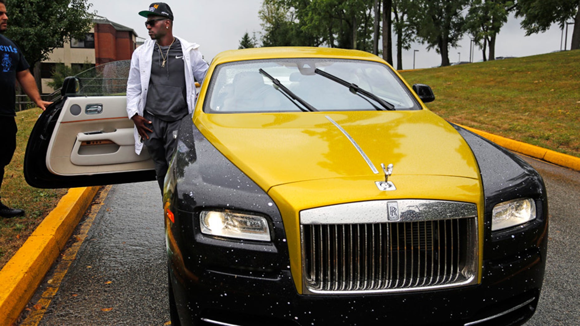 Antonio Brown Unveils Steelers Themed Rolls Royce Fox News Antonio Brown Unveils Steelers Themed Rolls Royce Fox News