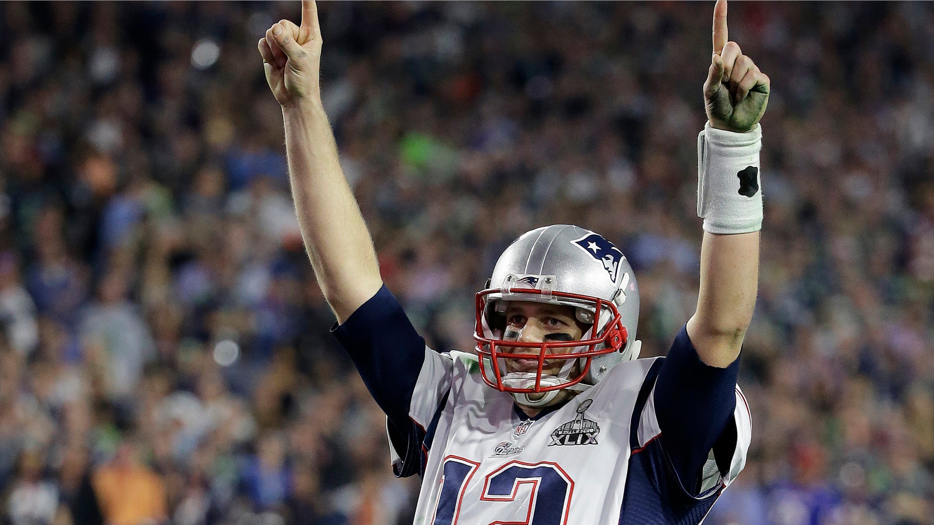 New England Patriots quarterback Tom Brady (12) celebrates during the second half of NFL Super Bowl XLIX football game against the Seattle Seahawks on Sunday, Feb. 1, 2015, in Glendale, Ariz. The Patriots won 28-24. (AP Photo/Kathy Willens)