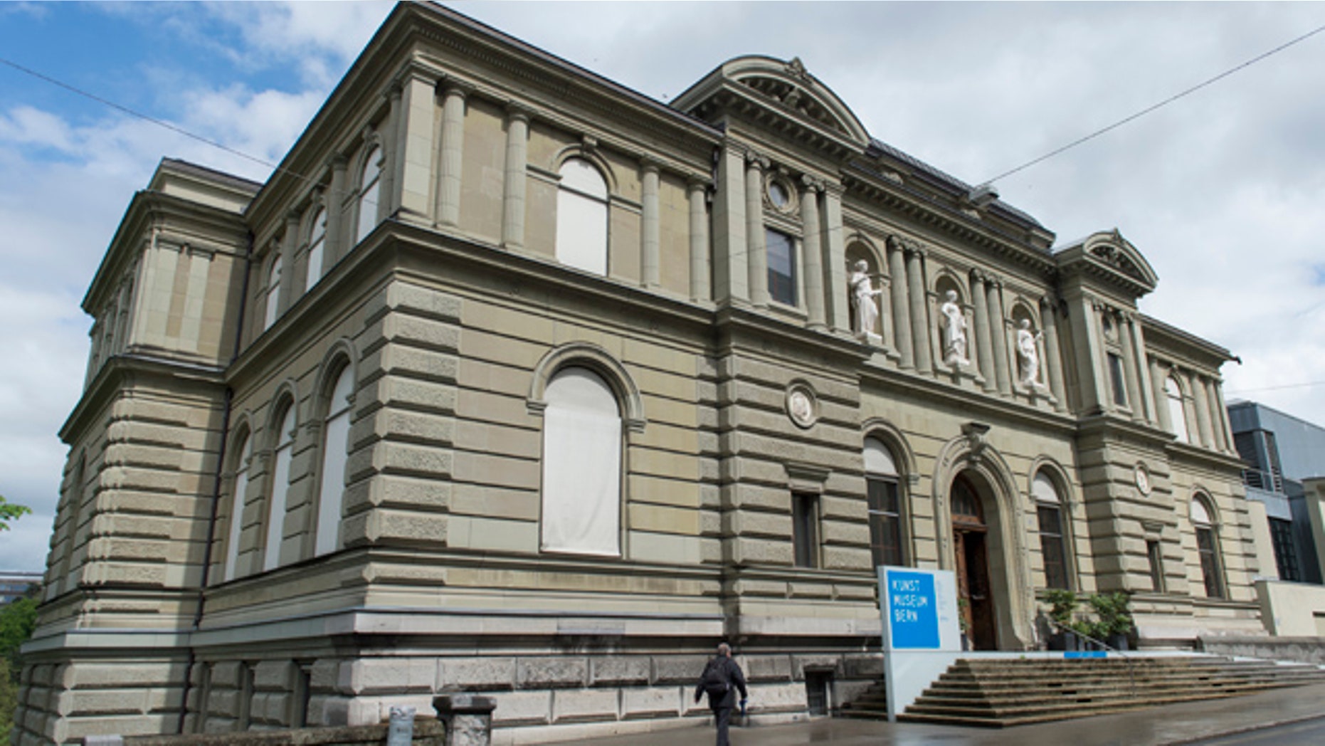 FILE - This May 7, 2014 file picture shows an exterior view of the Kunstmuseum in Bern, Switzerland. The Swiss museum says Monday, Nov. 24, 2014, that it will accept trove of priceless art bequeathed to it by German collector Cornelius Gurlitt. (AP Photo/Keystone, Gian Ehrenzeller, File)