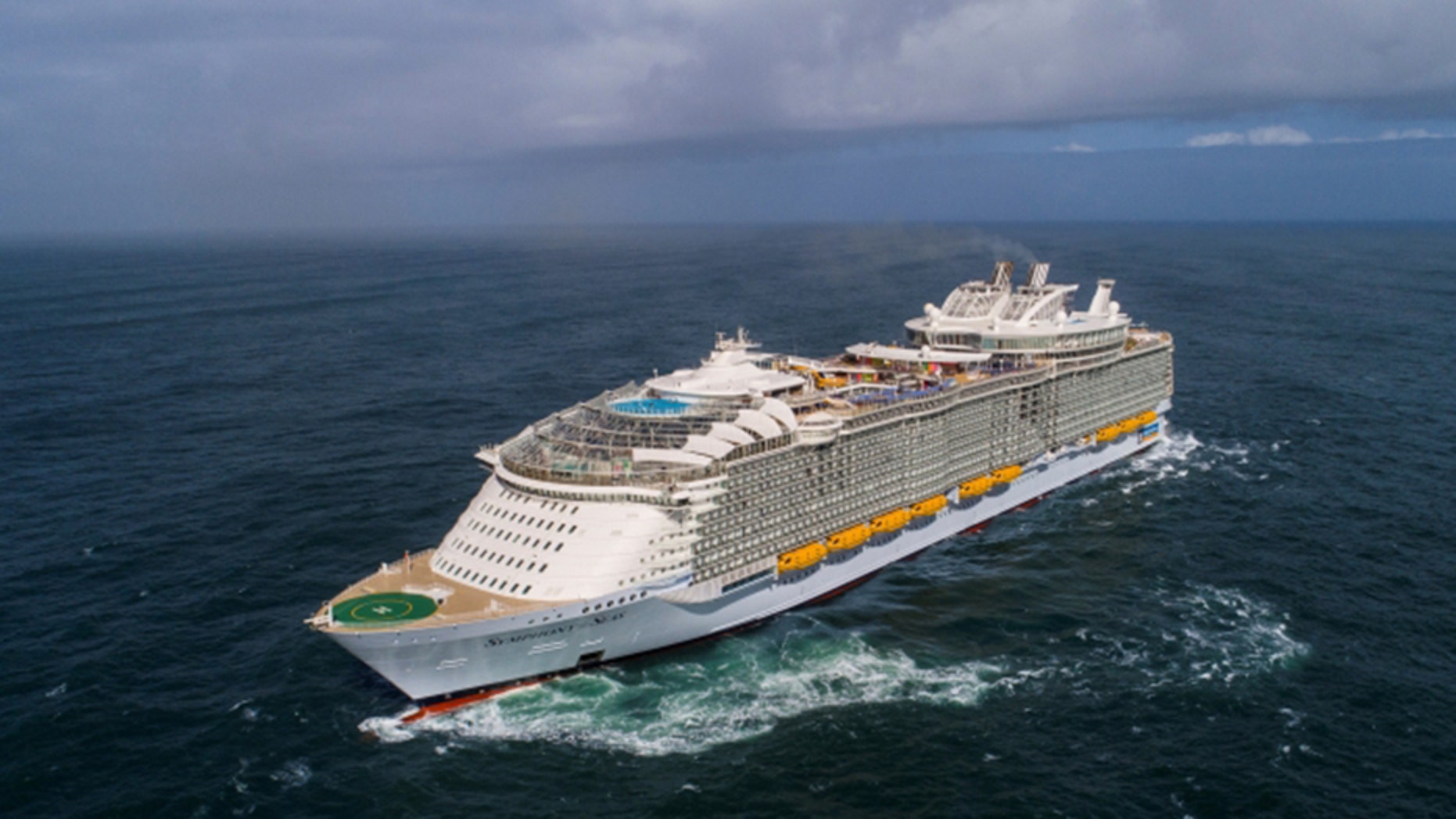 world's largest cruise ship sets sail