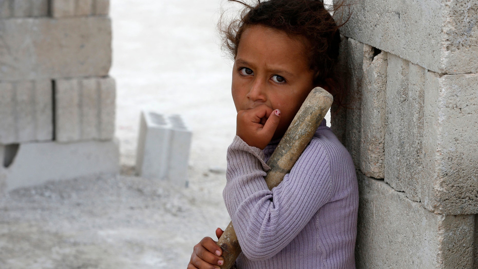 A Syrian refugee in Bekaa Valley, Lebanon September 21, 2013. Lebanon, which is hosting over 700,000 Syrian refugees, has vowed to vaccinate all children under 5 for polio after a recent outbreak of the disease in neighboring Syria. (REUTERS/Jamal Saidi)