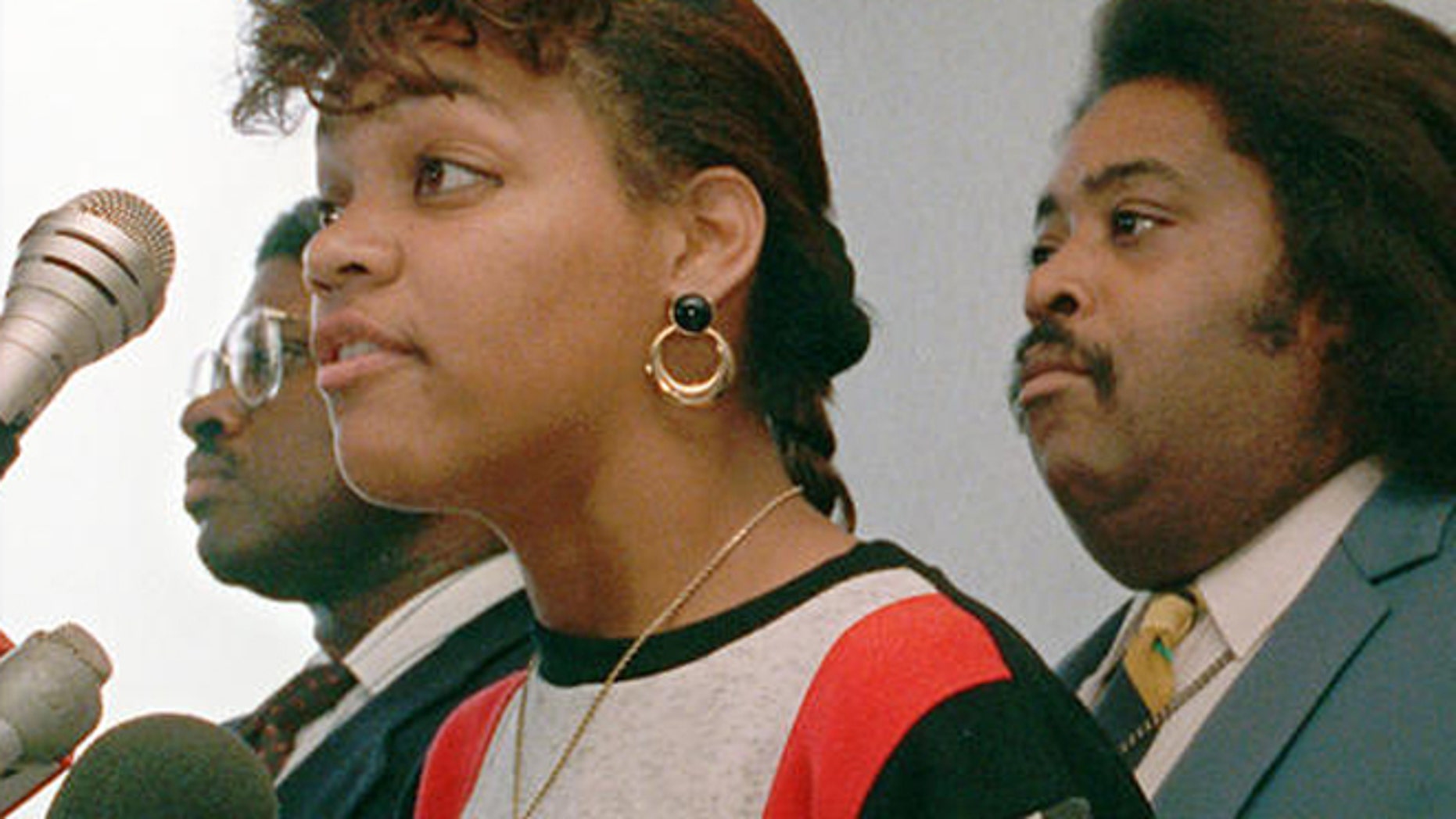 Tawana Brawley Found Living In Virginia Under Alias 25 Years After Rape   Tawana Brawley Al Sharpton 