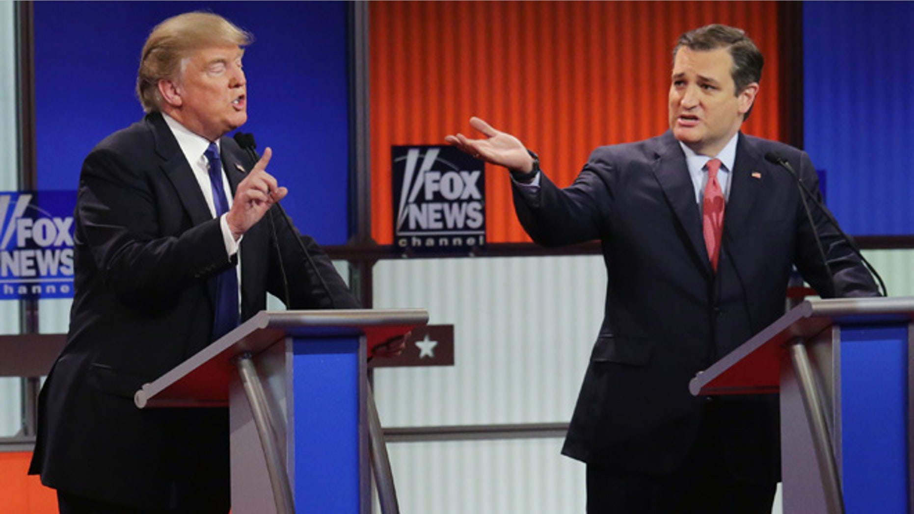 DETROIT, MI - MARCH 03: Republican presidential candidates (Lto R) Donald Trump and Sen. Ted Cruz (R-TX) participate in a debate sponsored by Fox News at the Fox Theatre on March 3, 2016 in Detroit, Michigan. Voters in Michigan will go to the polls March 8 for the State's primary. (Photo by Chip Somodevilla/Getty Images)