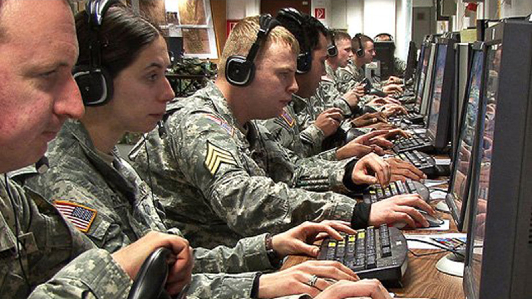 The Army needs better intelligence software -- and the $2.7 billion program it has isn't getting the job done, some analysts say.