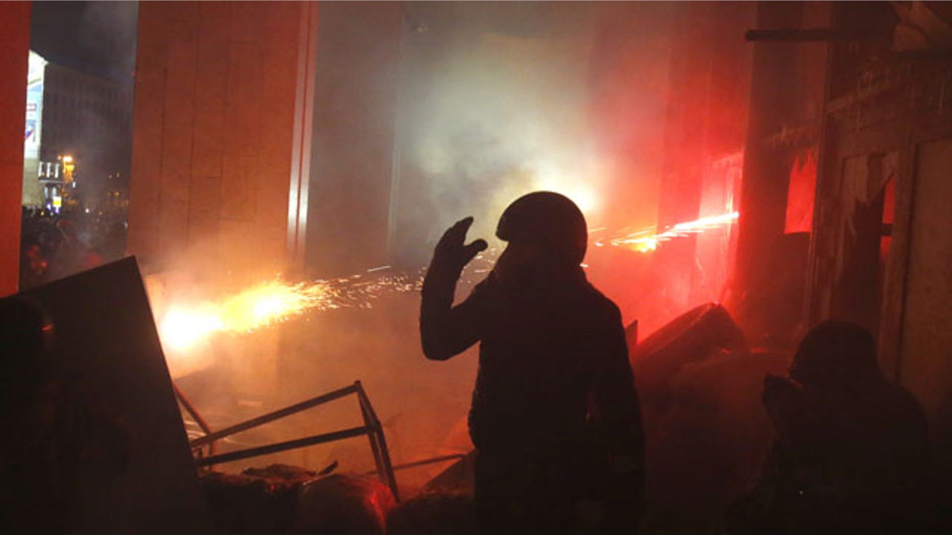 Killed protester mourned in Ukraine amid crisis | Fox News