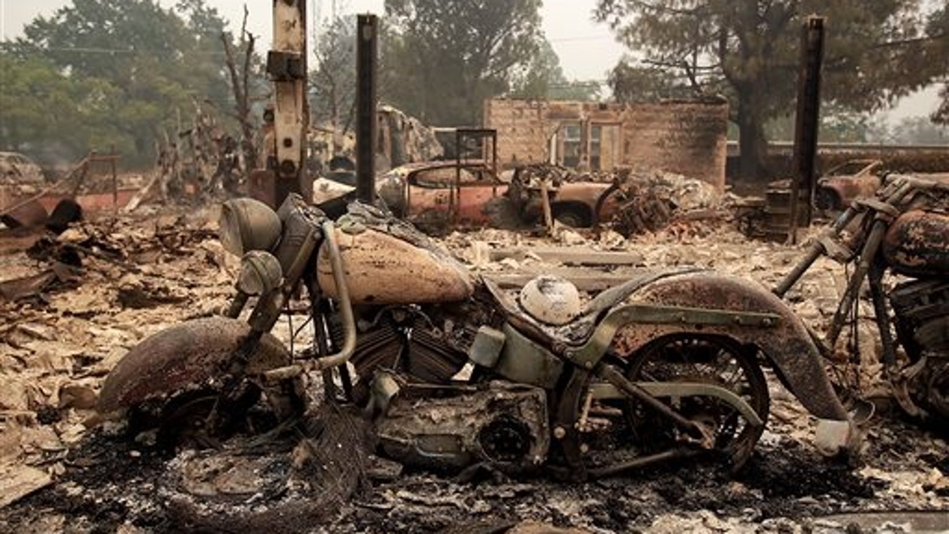 Apocalyptic Scene In California As Wildfires Burn Hundreds Of Homes