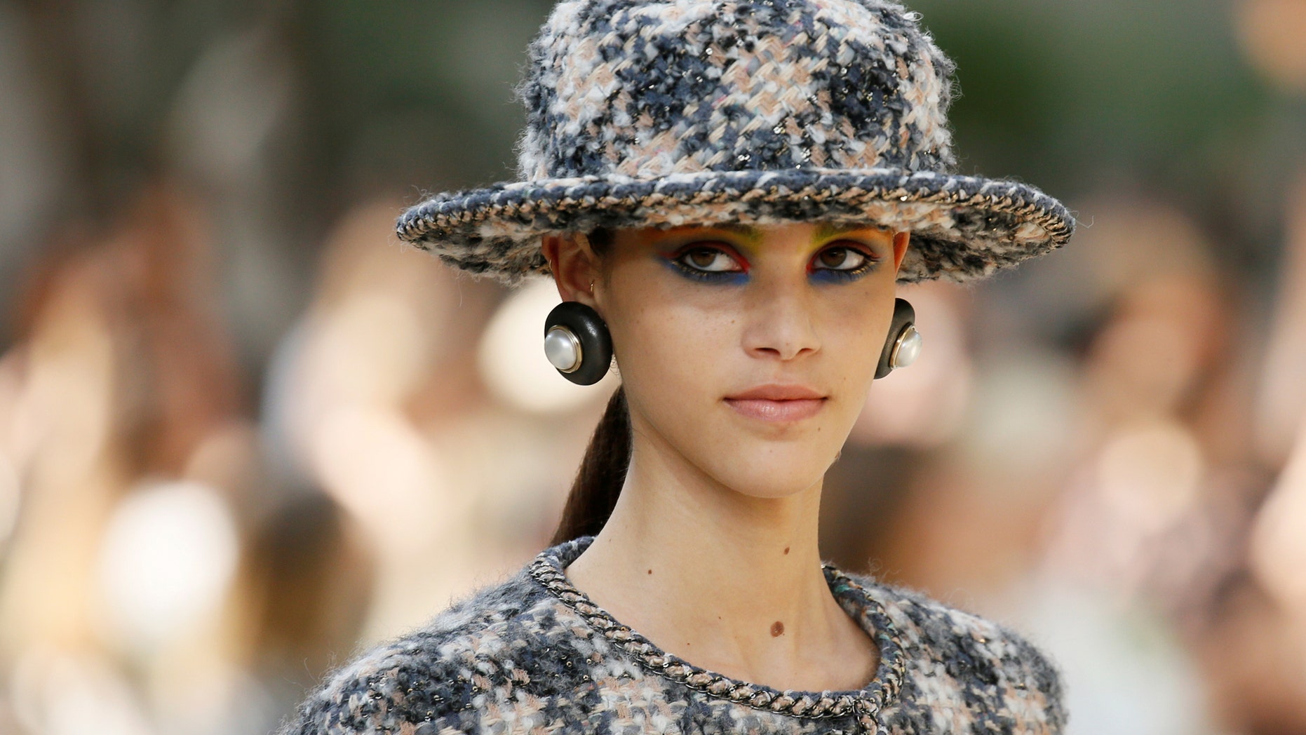 File photo: A model presents a creation by German designer Karl Lagerfeld as part of his Haute Couture Fall/Winter 2017/2018 collection for fashion house Chanel in Paris, France, July 4, 2017. (REUTERS/Gonzalo Fuentes)
