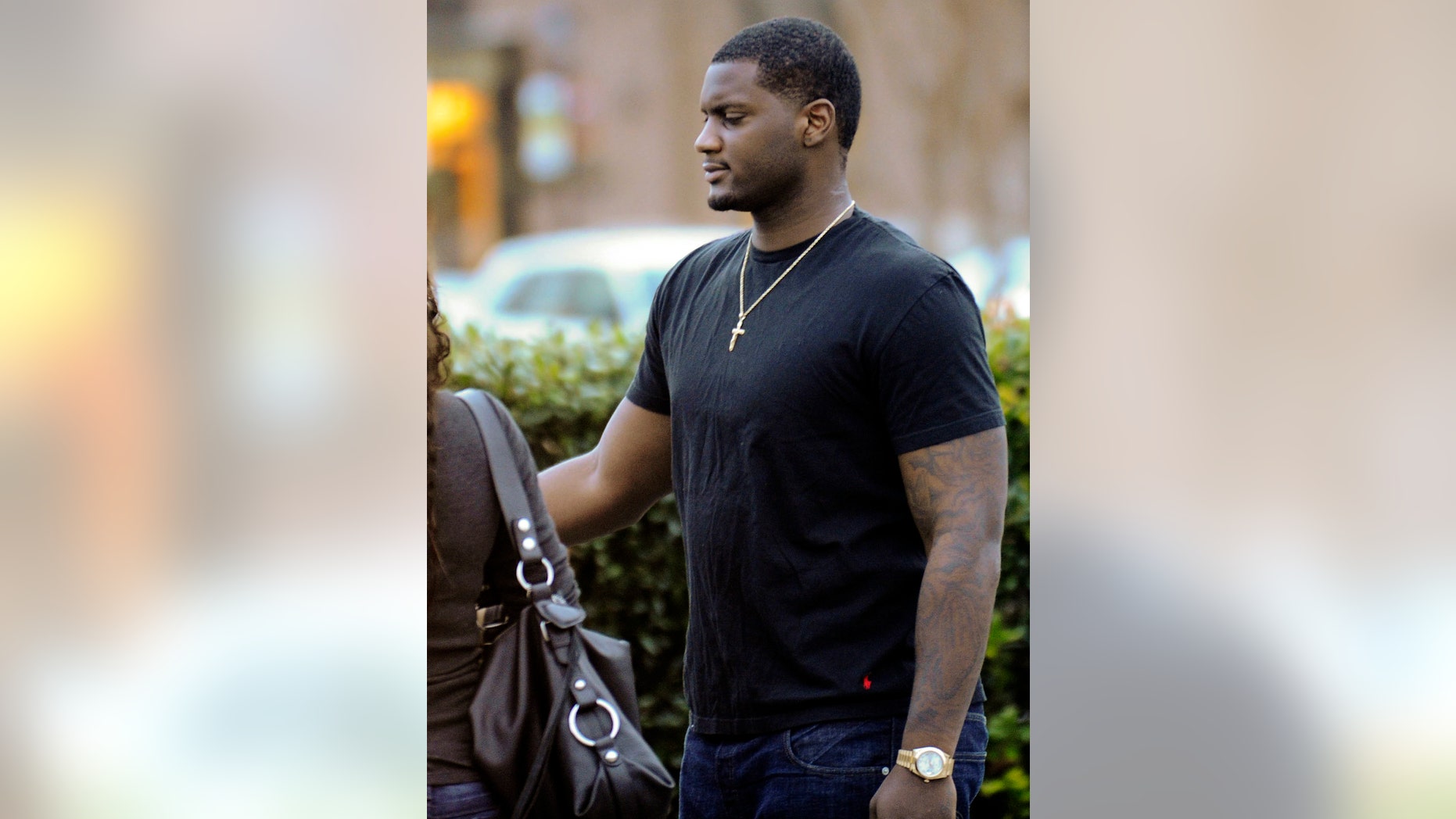 Rolando McClain, a linebacker for the Oakland Raiders and a former University of Alabama player, leaves the Decatur City Jail, Tuesday, Jan. 8, 2013, in Decatur, Ala. McClain has bonded out jail on charges stemming from a window tint violation and providing false information to police. (AP Photo/The Decatur Daily, Brennen Smith)