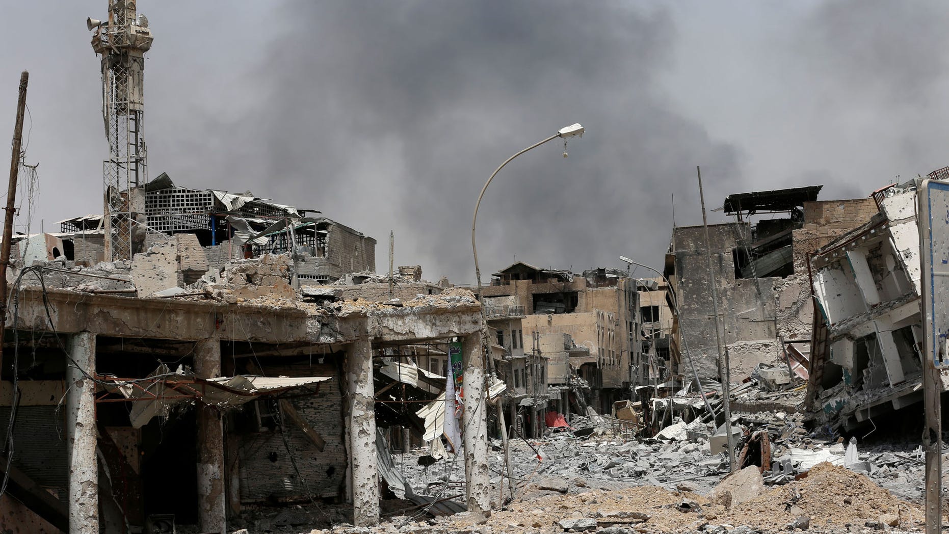 Buildings destroyed during clashes are seen during fight with the Islamic State militants in the Old City of Mosul, Iraq July 3, 2017. REUTERS/Ahmed Jadallah - RTS19L32