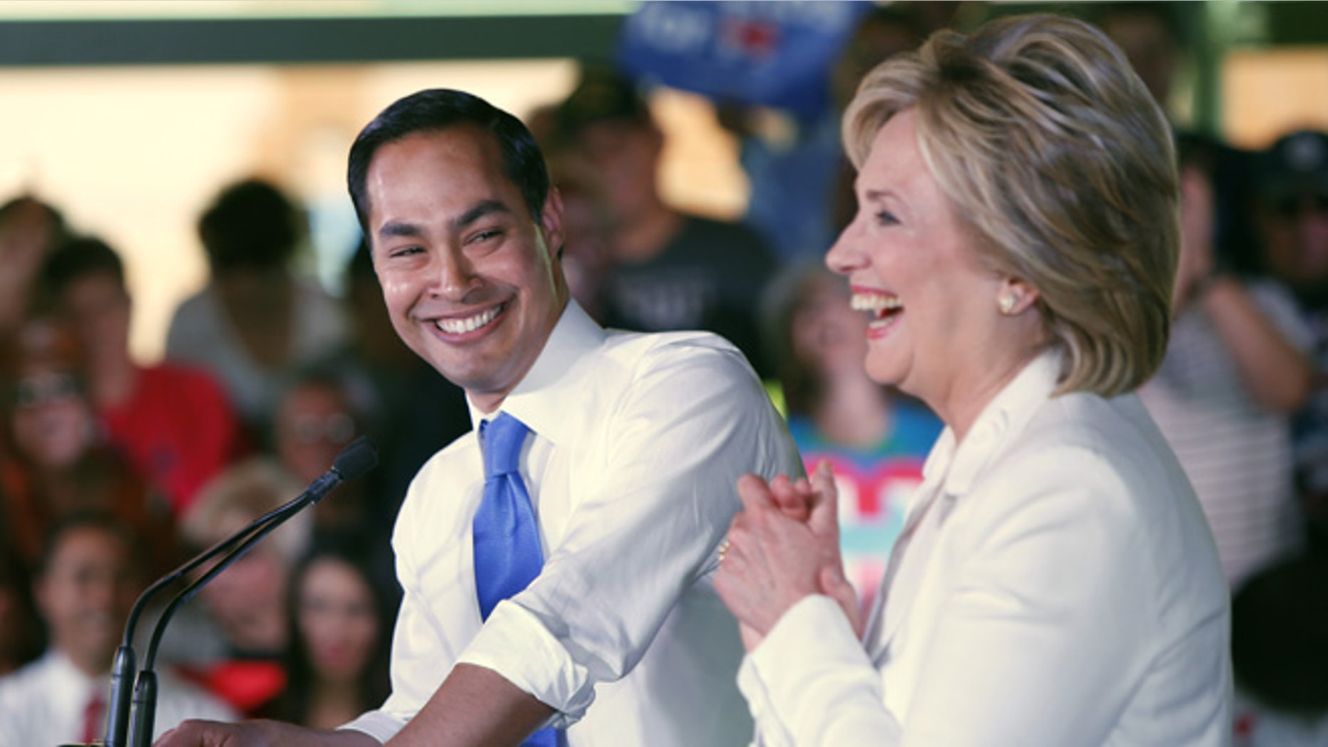 Secretary Castro introducing presidential candidate Hillary Clinton on Oct. 15, 2015 in San Antonio, Texas.