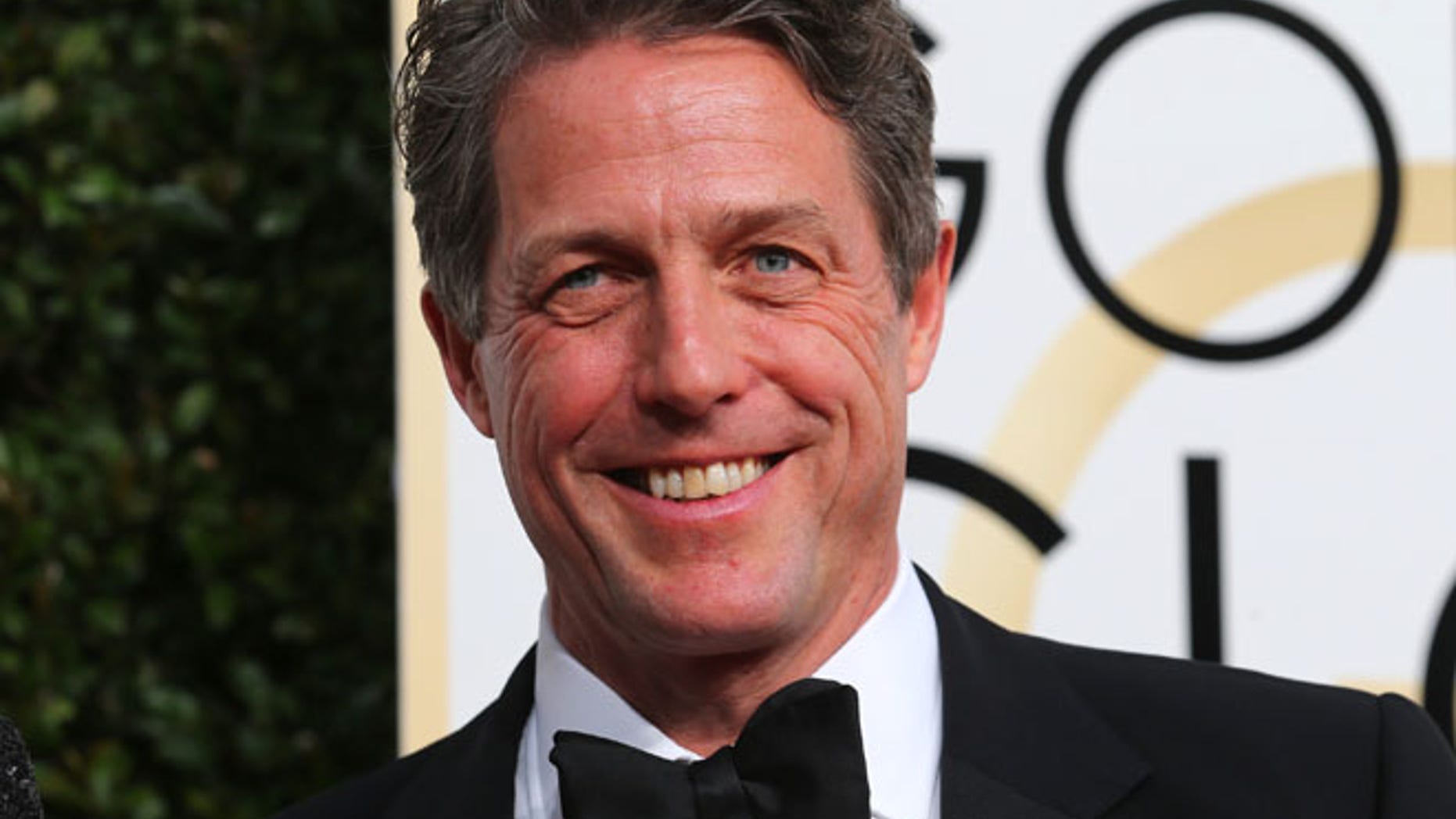 Actor Hugh Grant offers reward for return of WW2 veteran's medals | Fox