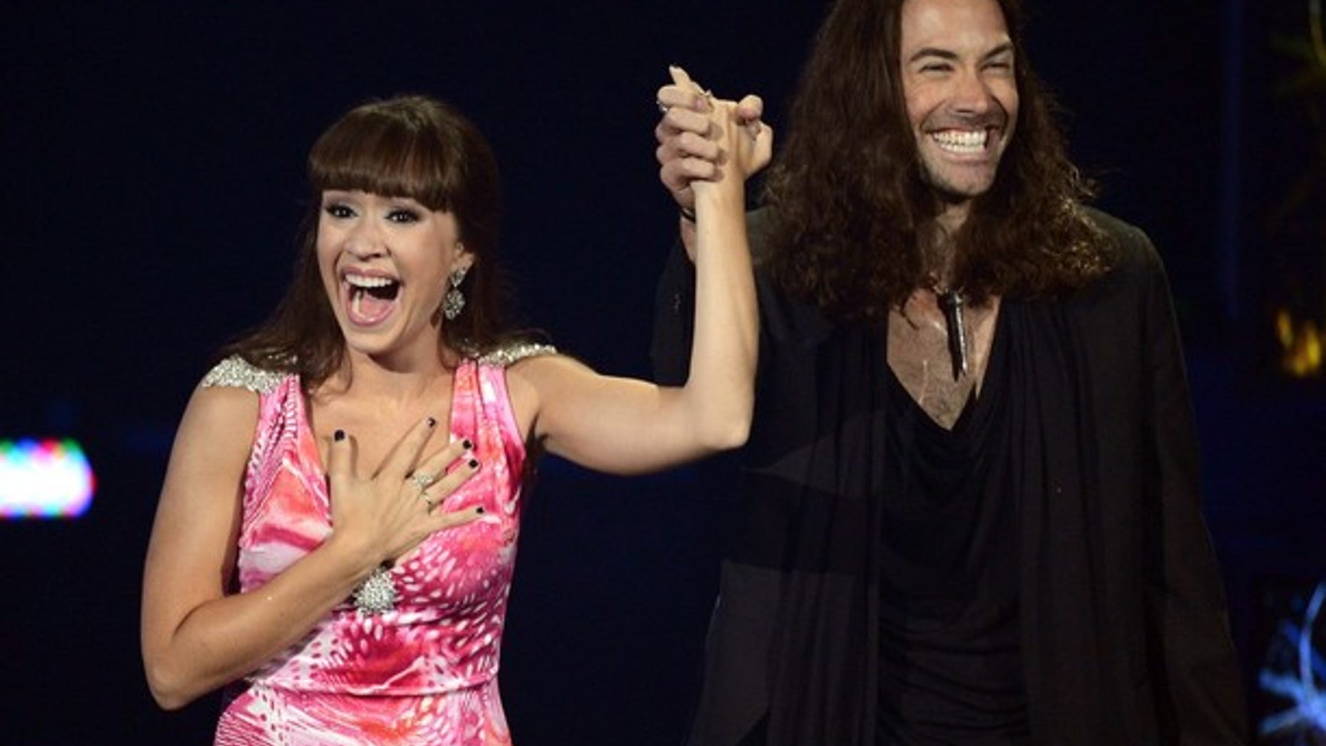 Ace Young proposes to fellow 'Idol' alum Diana DeGarmo.