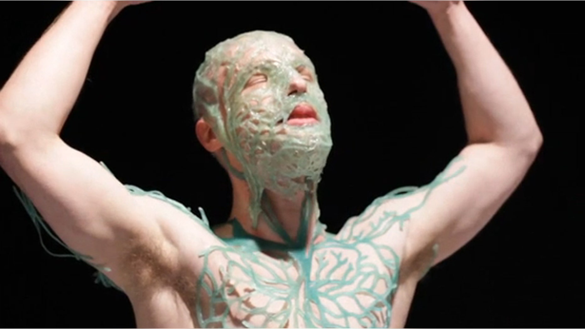 A duo of UK designers developed an Algaculture Symbiosis Suit that grows algae while you wear it.