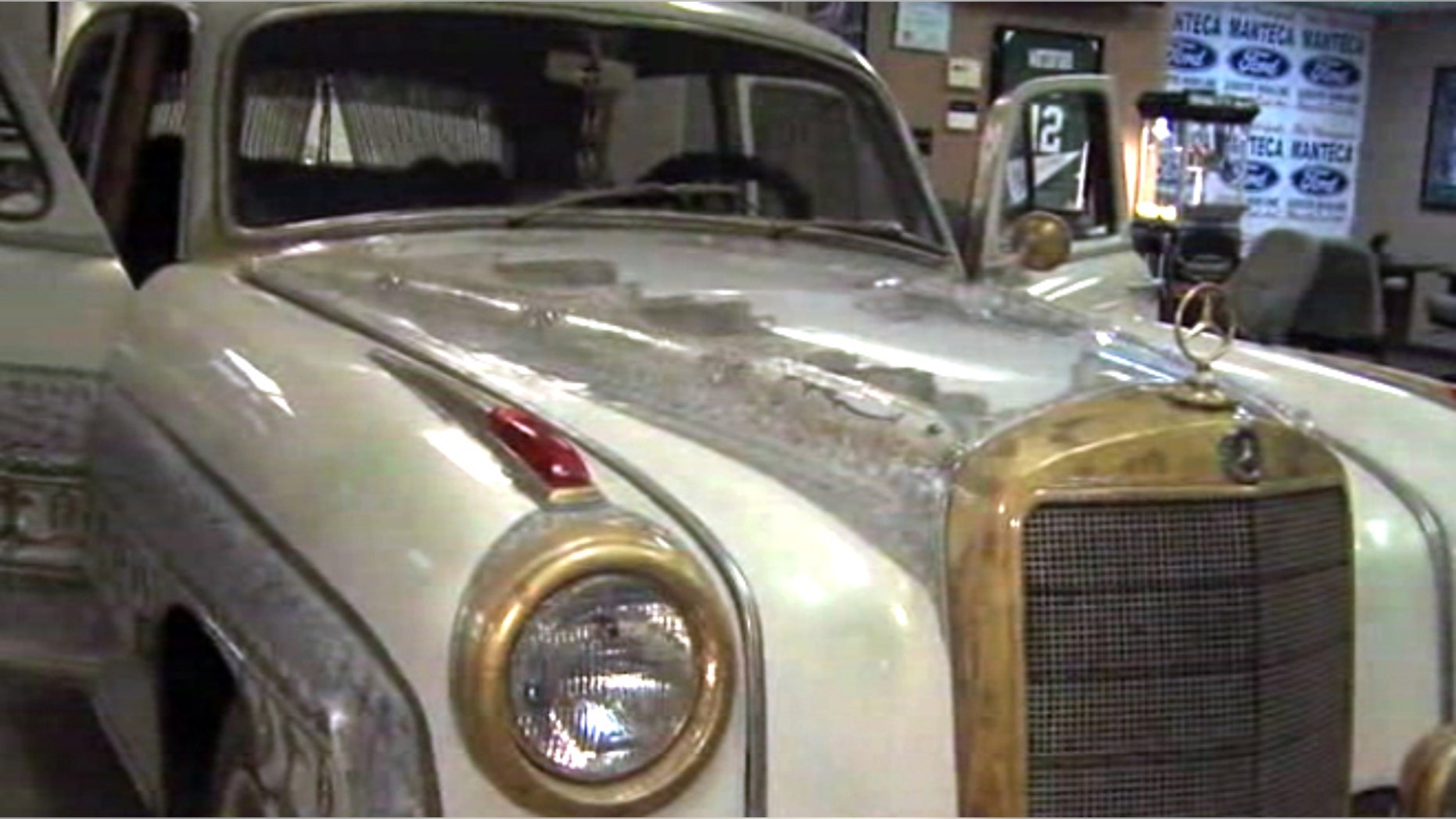 This 1959 Mercedes Benz once belonged to Muhammad Ali.
